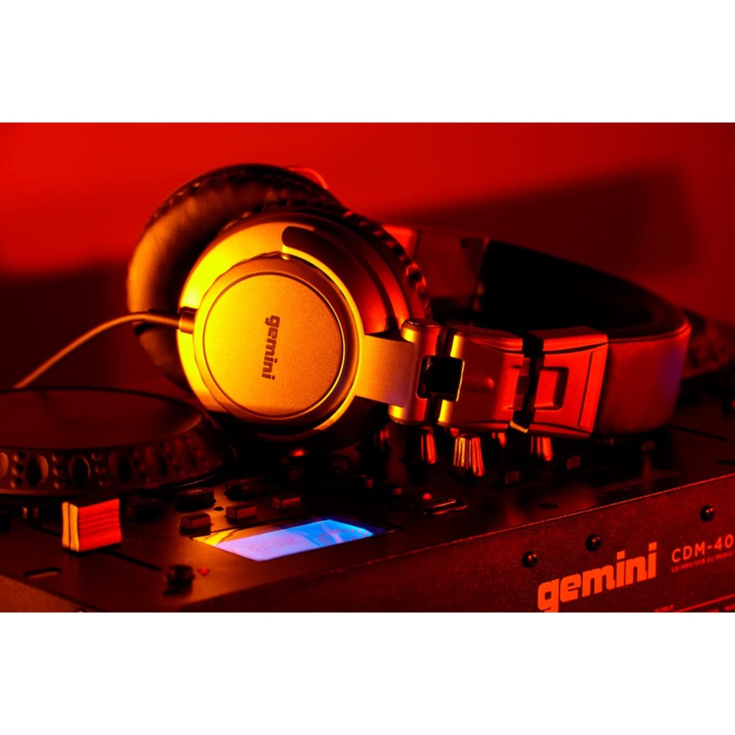 gemini DJX-500 Professional DJ Headphones - Stereo - Phone Jack, Mini-phone (3.5mm) - Wired - 64 Ohm - 5 Hz 30 kHz - Over-the-ear - Binaural - Ear-cup - 13.13 ft Cable - Image 5