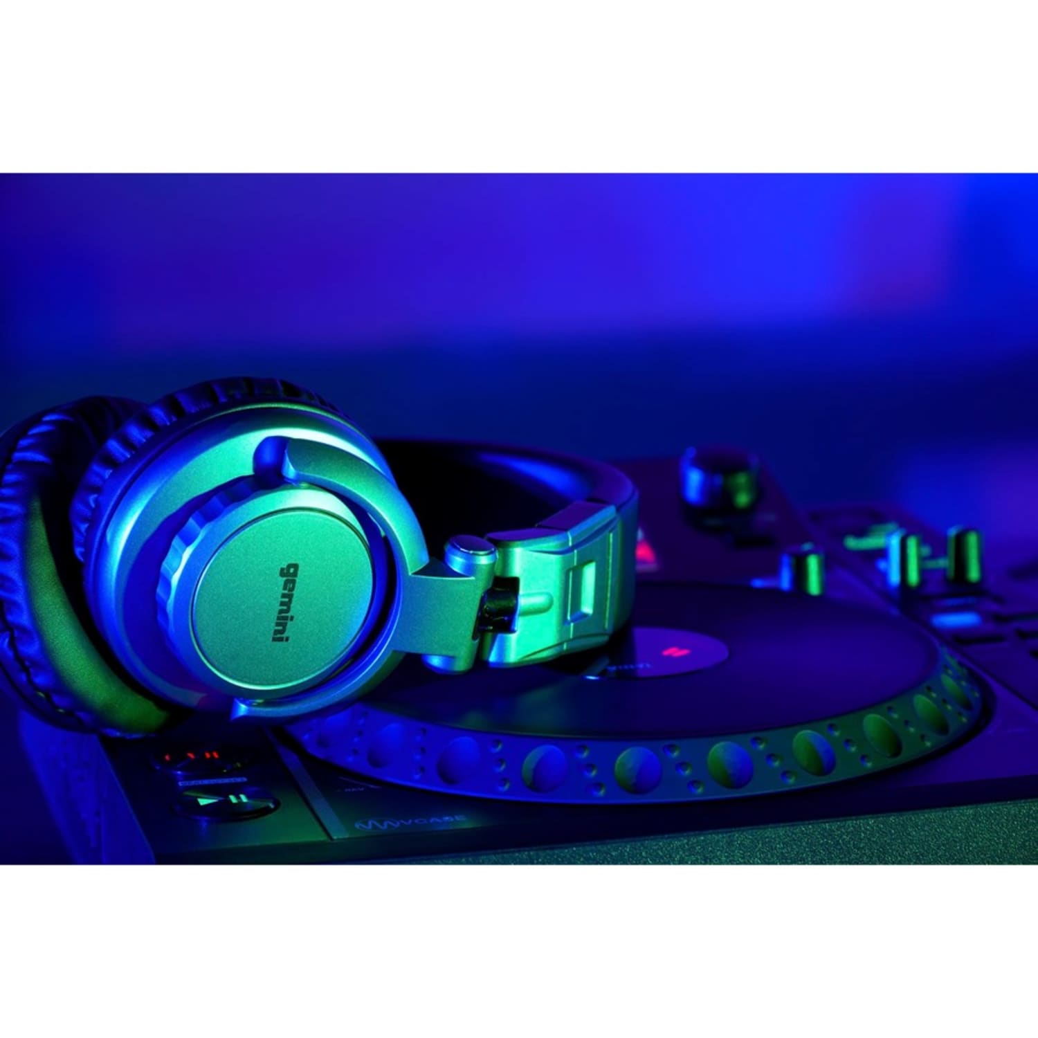 gemini DJX-500 Professional DJ Headphones - Stereo - Phone Jack, Mini-phone (3.5mm) - Wired - 64 Ohm - 5 Hz 30 kHz - Over-the-ear - Binaural - Ear-cup - 13.13 ft Cable - Image 6