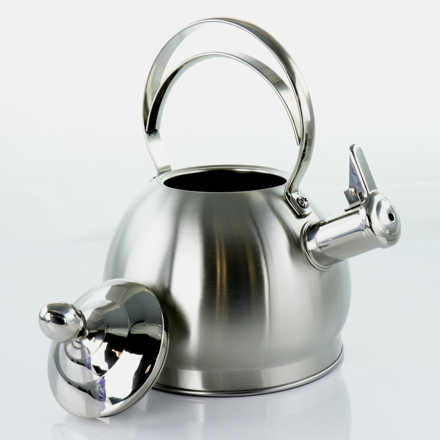 MegaChef 2.8 Quart Round Stovetop Kettle in Brushed Silver - Image 4