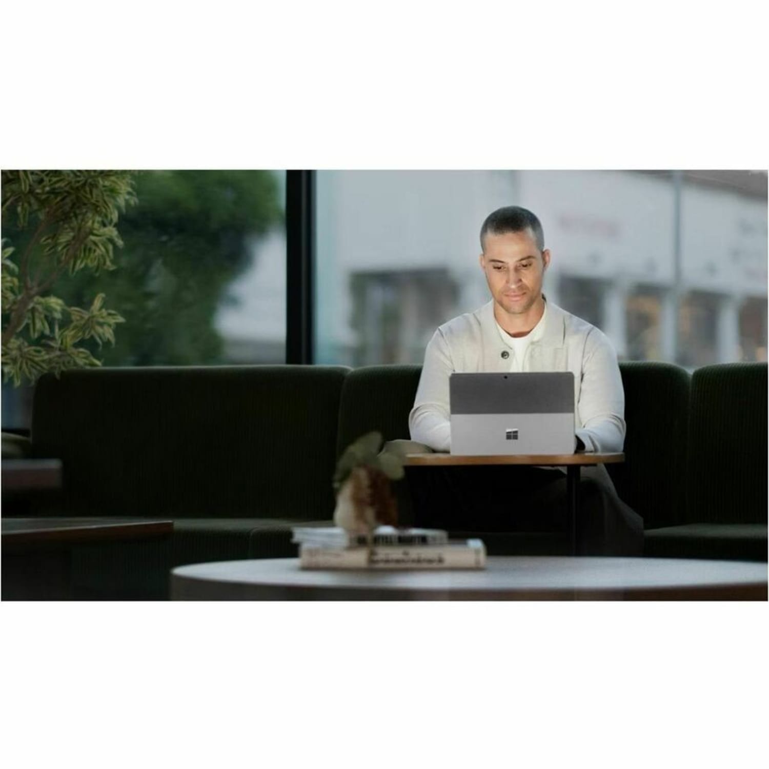 Microsoft Surface Pro 10 Tablet, 13in, vPro Technology, 8 GB, 256 GB SSD, Windows 11, 5G, Platinum, Core Ultra 5 Dodeca-core (12 Core) 135U - Image 6
