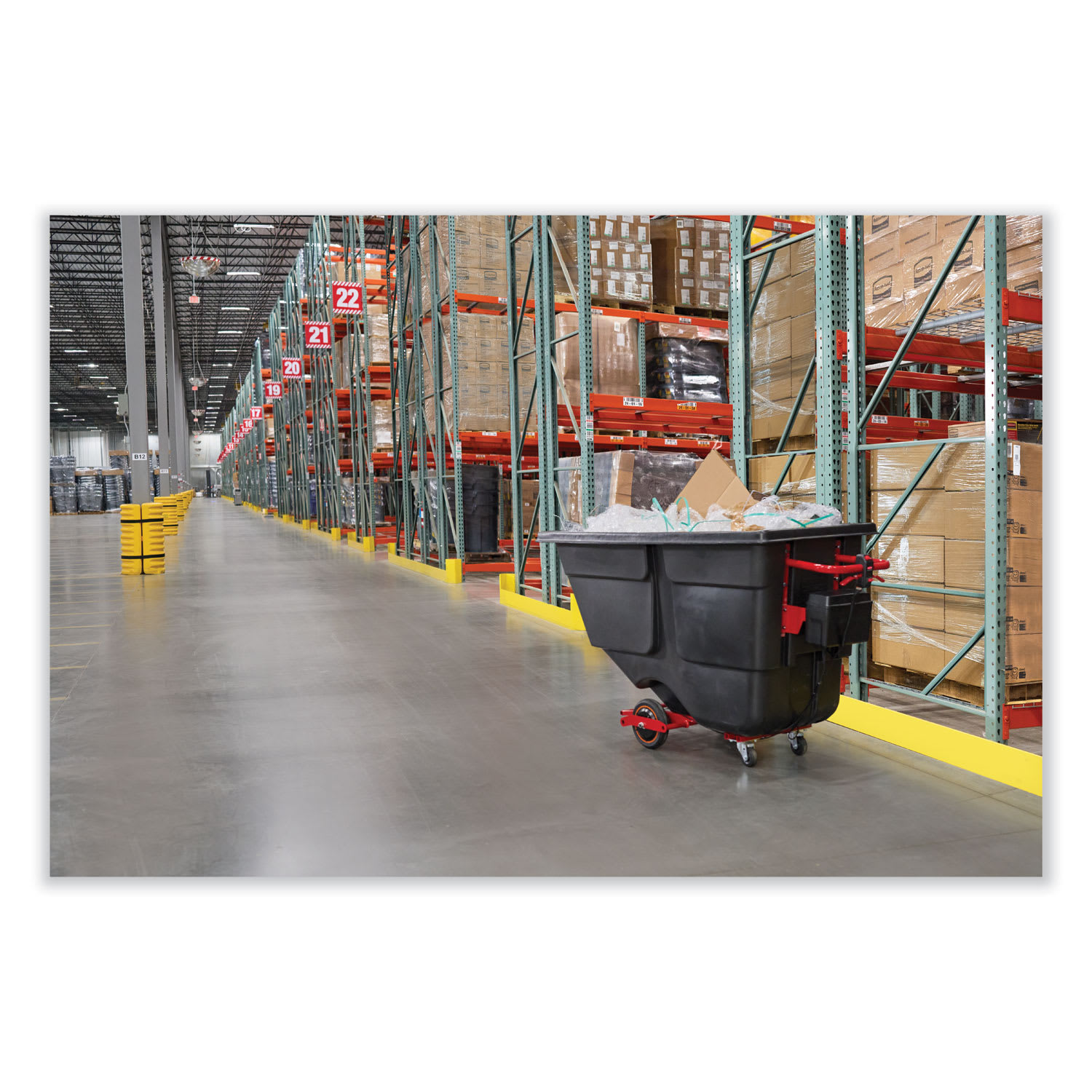 Rubbermaid Commercial Motorized Roto Tilt Truck, 202 gal, 1,000 lb Capacity, Plastic, Black - Image 4