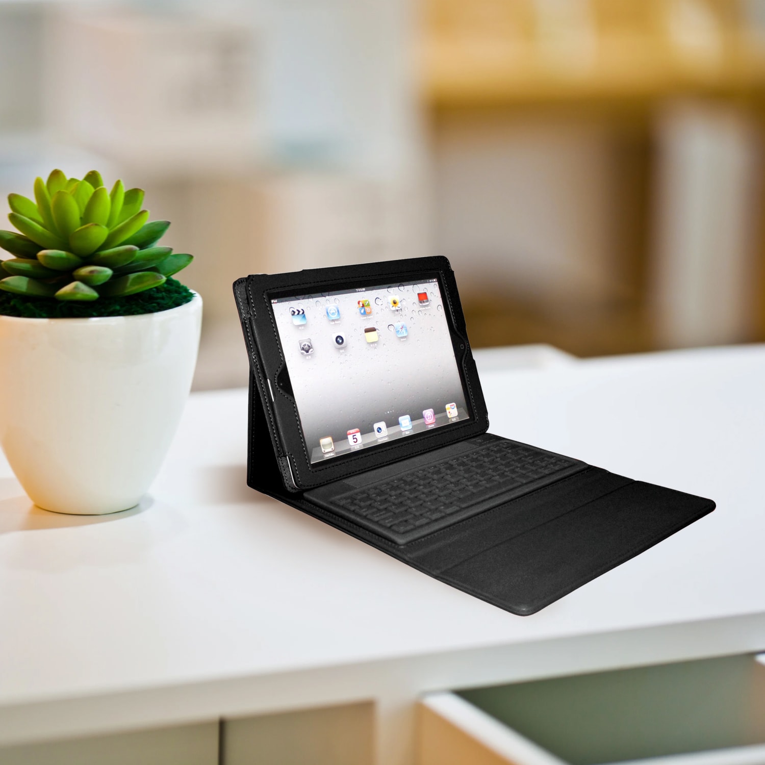 MGear Bluetooth Wireless Keyboard Folio For iPad, Black, 995112948M - Image 4