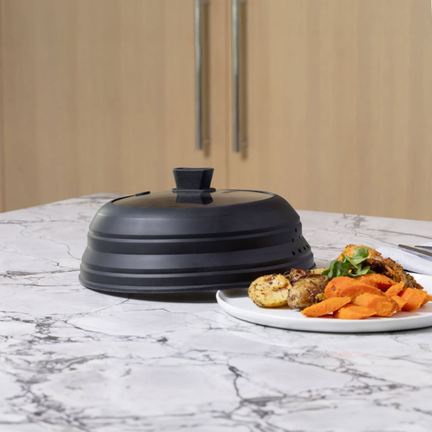 Better Houseware Collapsible Microwave Food Cover, Black - Image 4