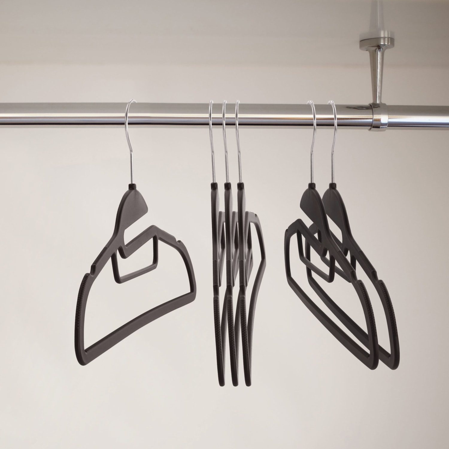 Elama Home Hangers, Black, Pack Of 30 Hangers - Image 5