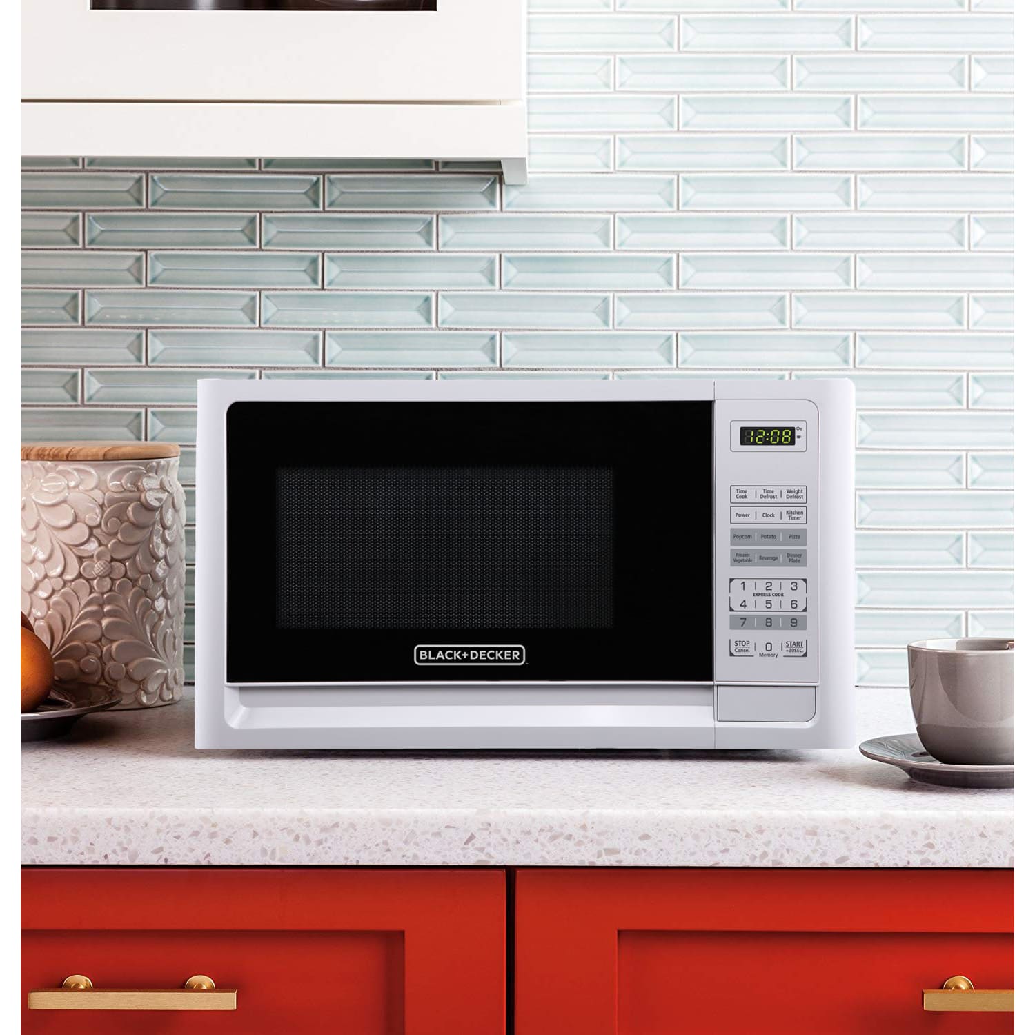 Black+Decker 1.1 Cu Ft Countertop Microwave, White - Image 5
