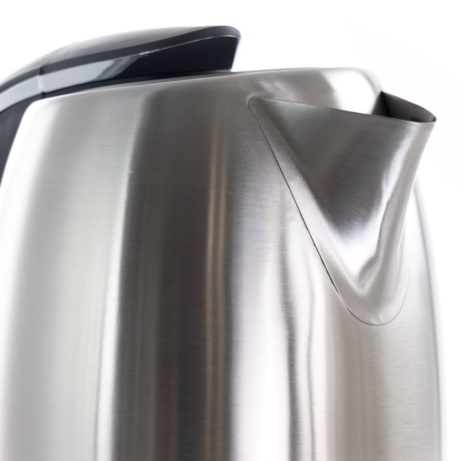 MegaChef 1.2-Liter Electric Tea Kettle, Silver - Image 3