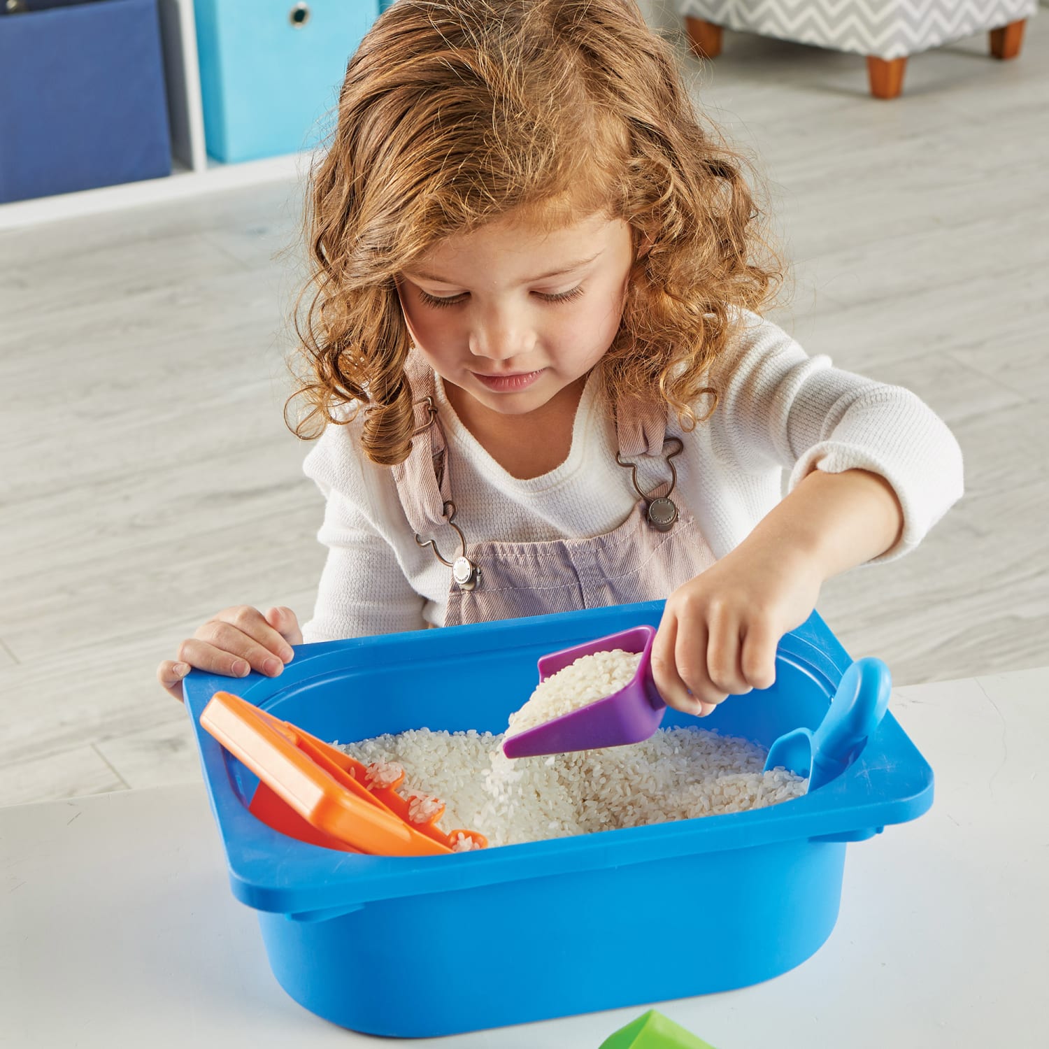 Learning Resources Helping Hands Sensory Scoops, Multicolor, Set Of 4 Scoops - Image 5