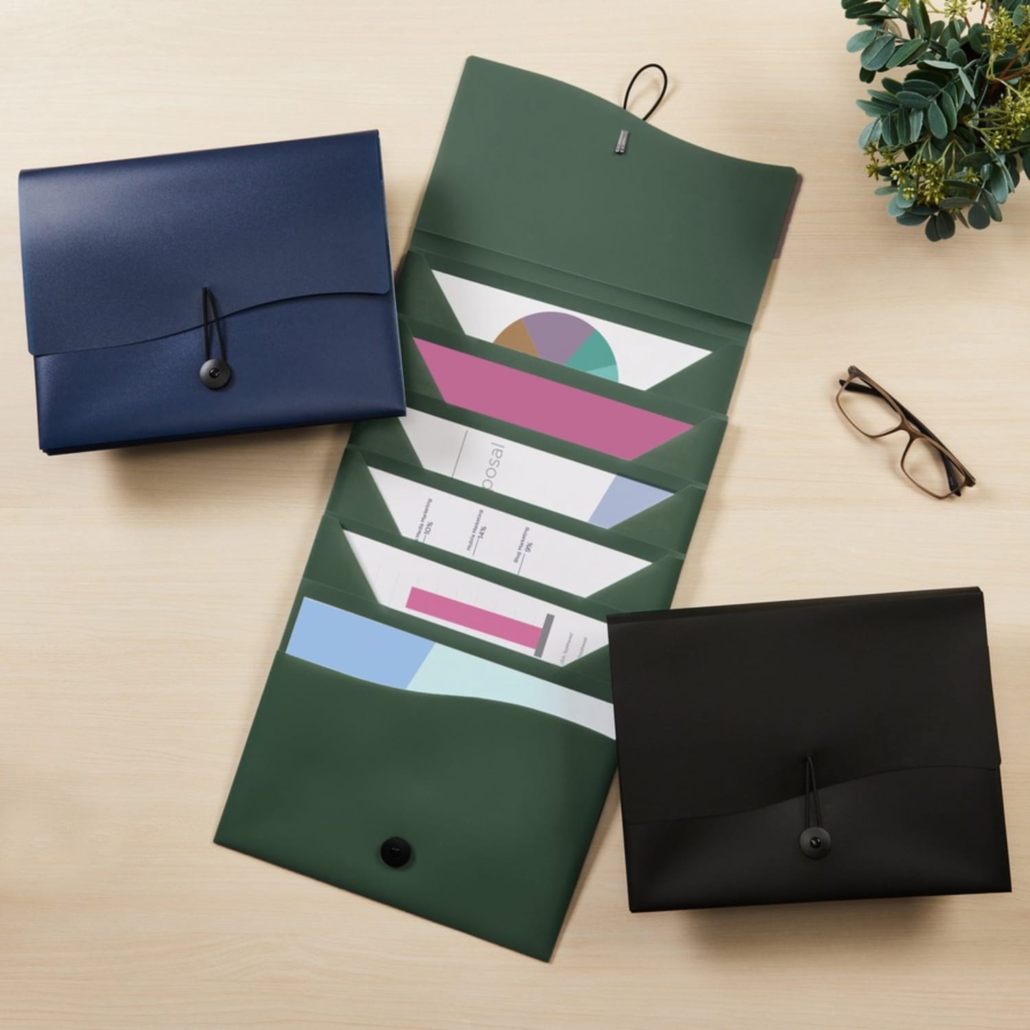 Avery Slide & View Letter Organizer Folder - 8 1/2in x 11in - 40 Sheets Capacity - 6 Pocket(s) - Plastic, Poly - Navy - 1 Each - Image 3