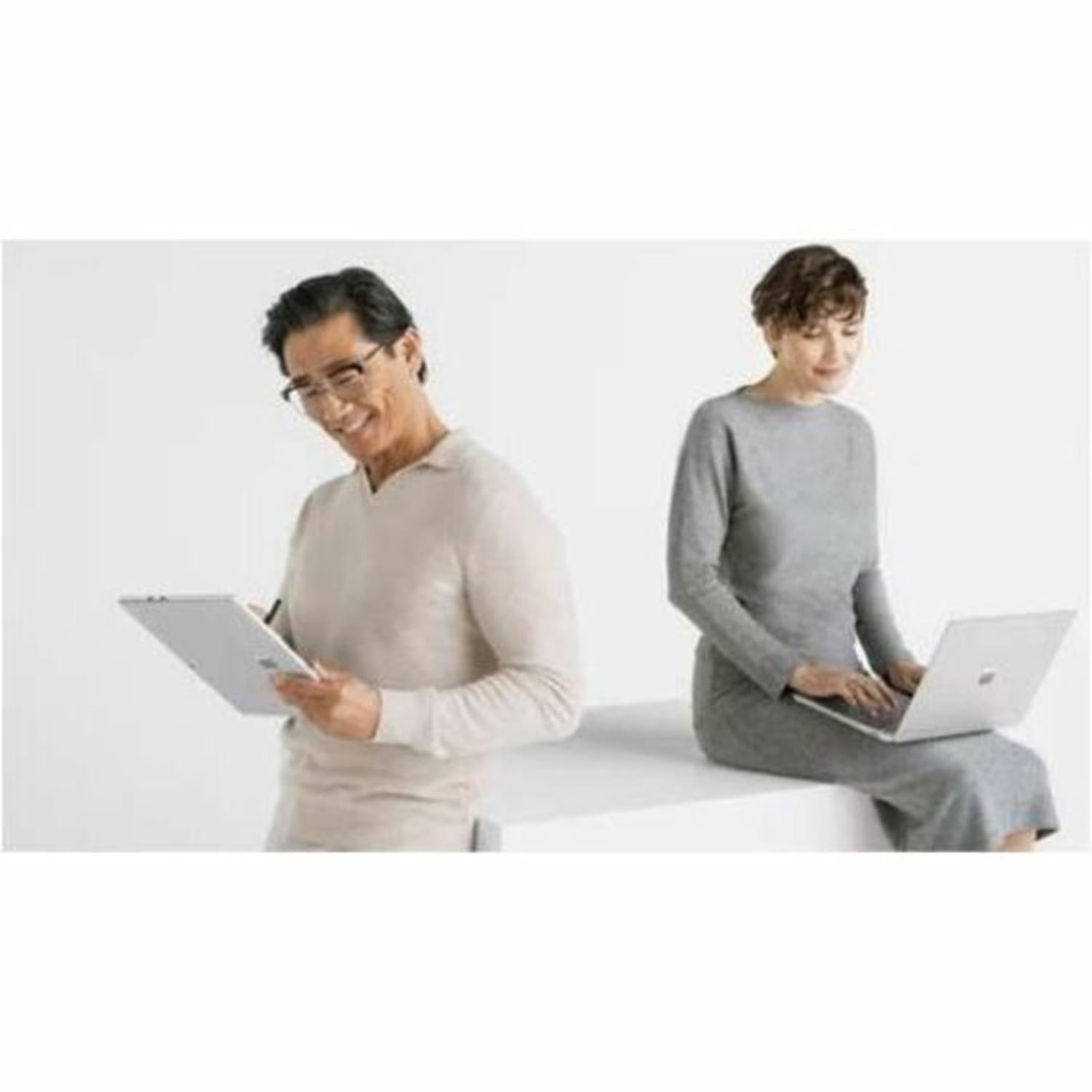 Microsoft Surface Pro 10 Tablet, 13in, 64 GB, 1 TB SSD, Windows 11, 5G, Platinum, Core Ultra 7 165U - Image 6