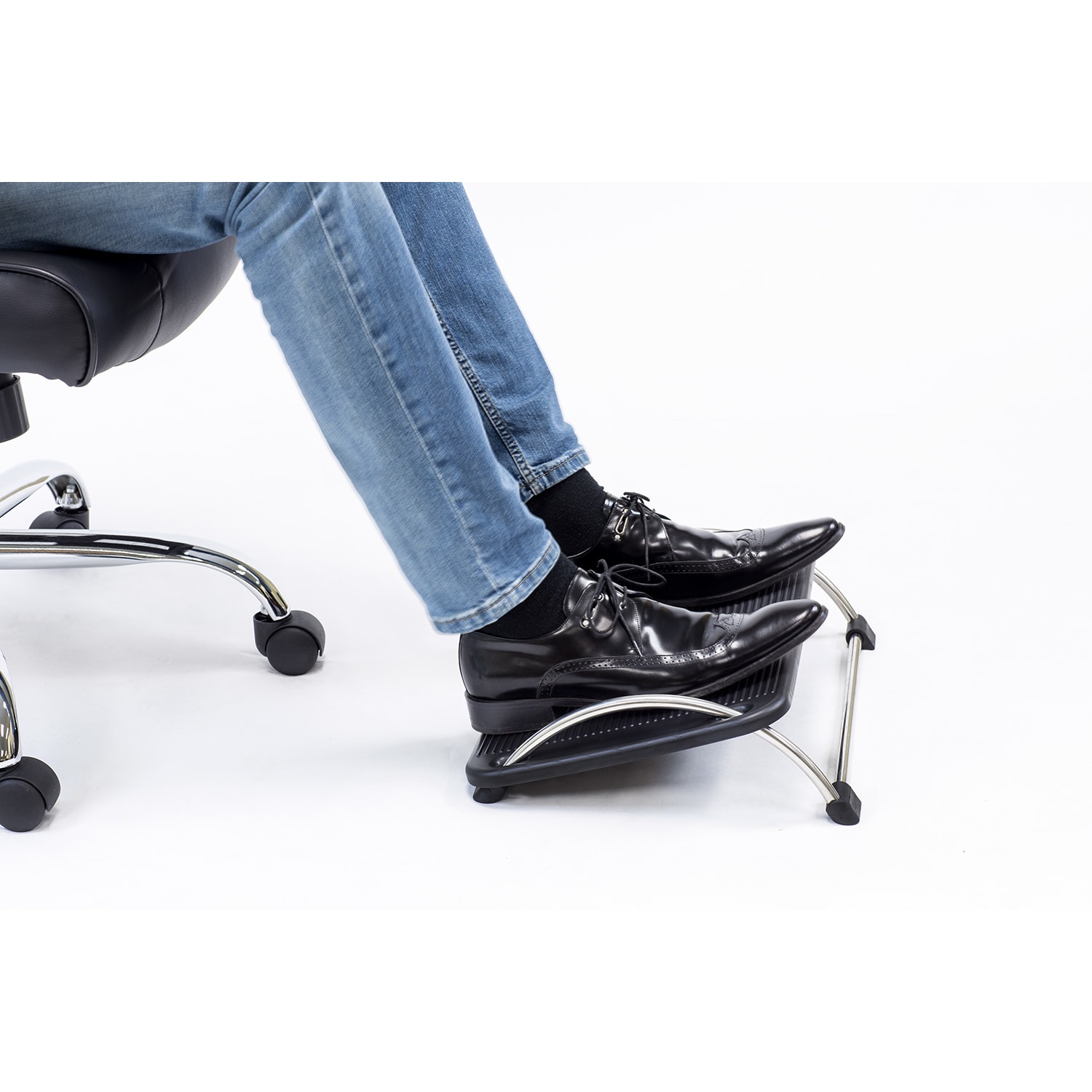 Mount-It! Tilting Under Desk Footrest, 17in x 11in, Black - Image 4
