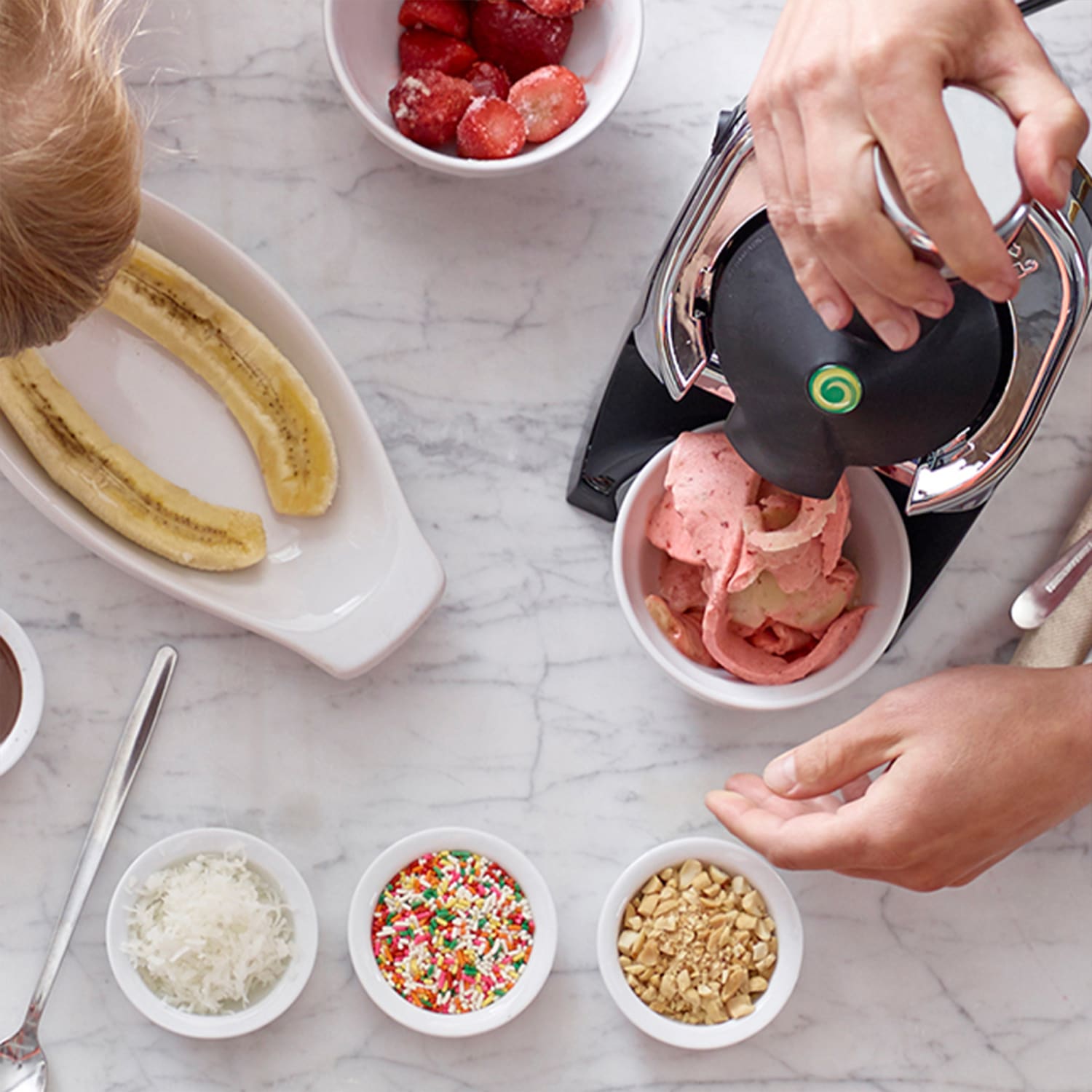 Edgecraft Yonanas Deluxe Non-Dairy Frozen Fruit Soft Serve Dessert Maker, 10-1/4in x 15-5/8in x 6-1/2in, Hot Pink - Image 4