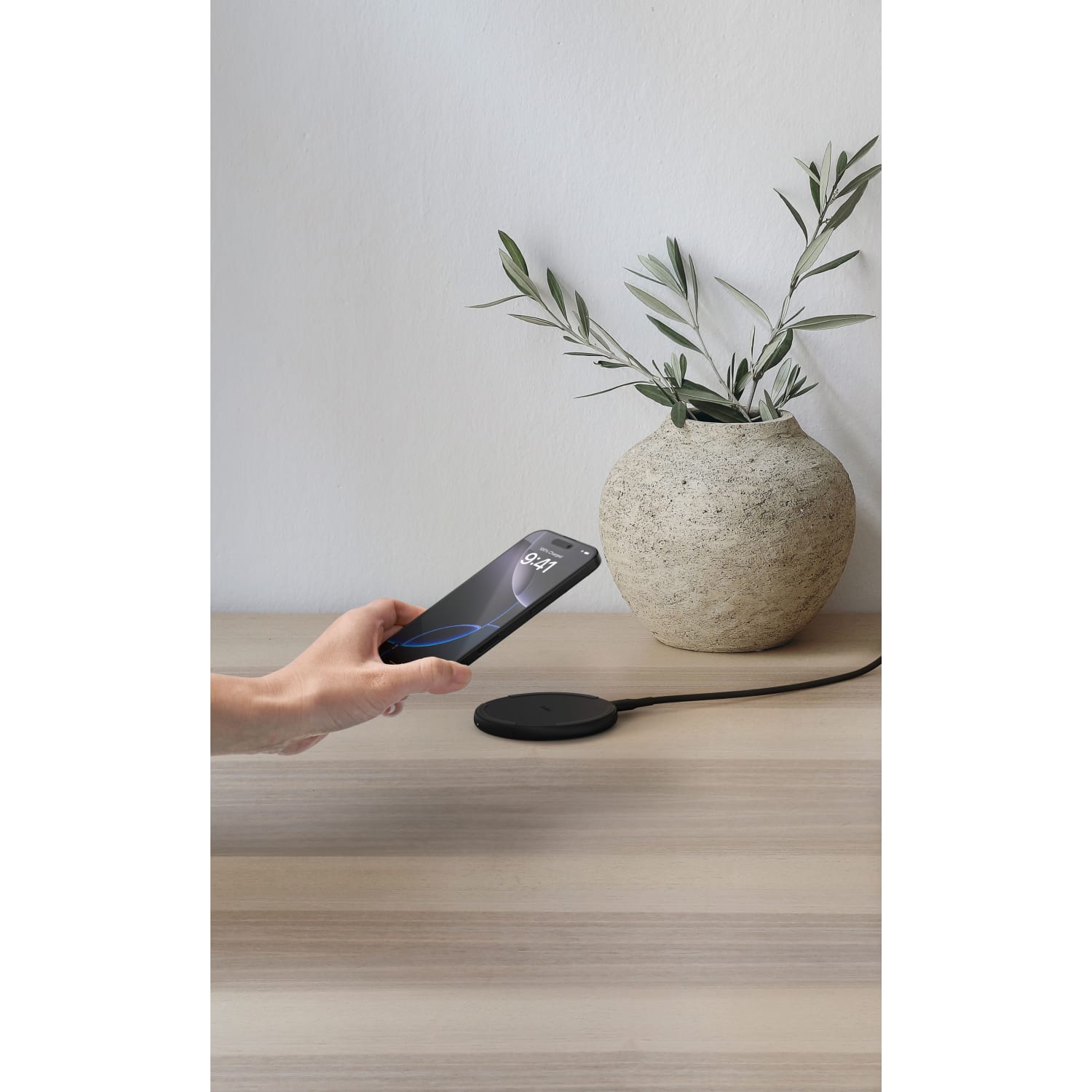 Belkin BoostCharge 15W Wireless Charging Pad, Black - Image 4