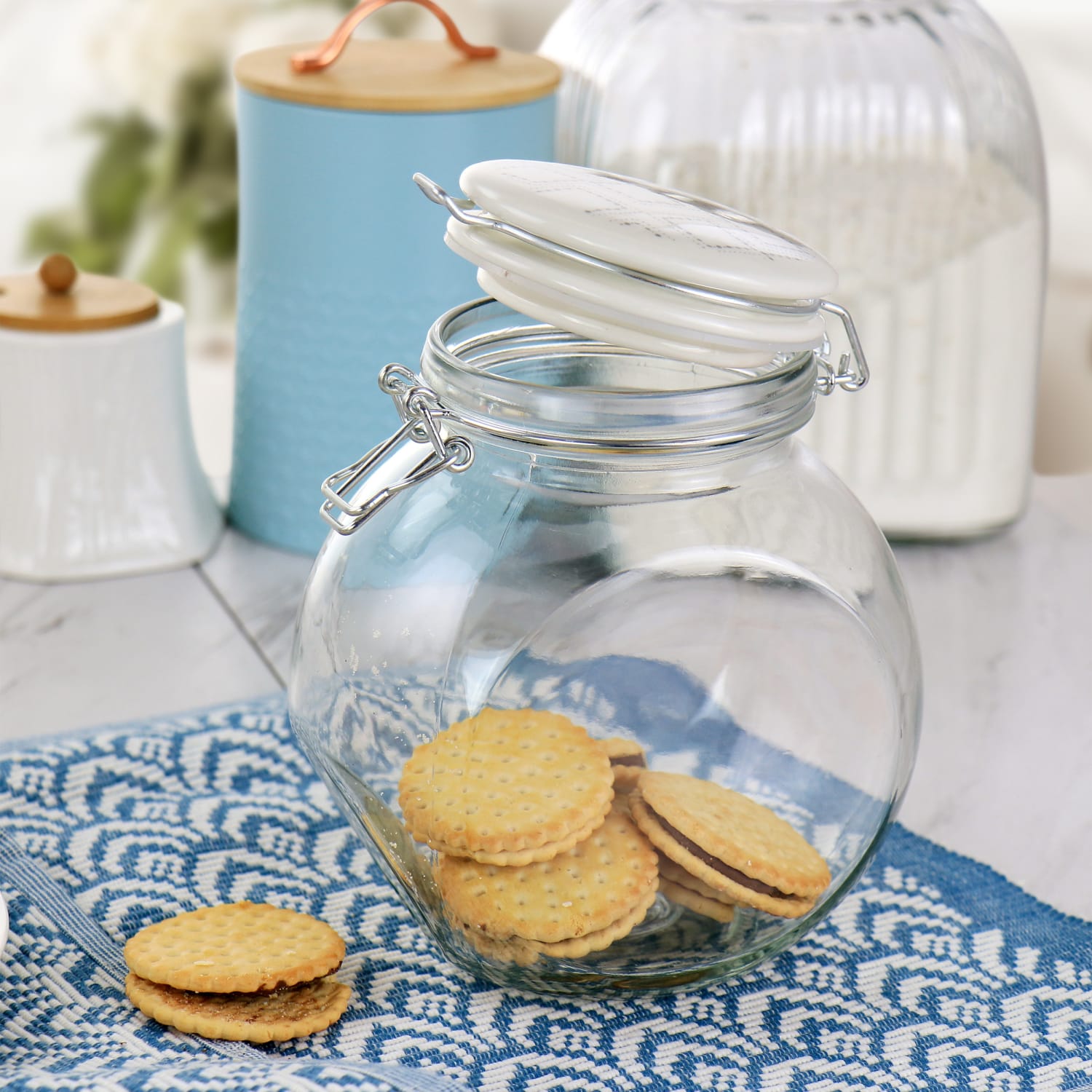 Gibson Home 1.9-Quart Glass Canister, Clear - Image 4