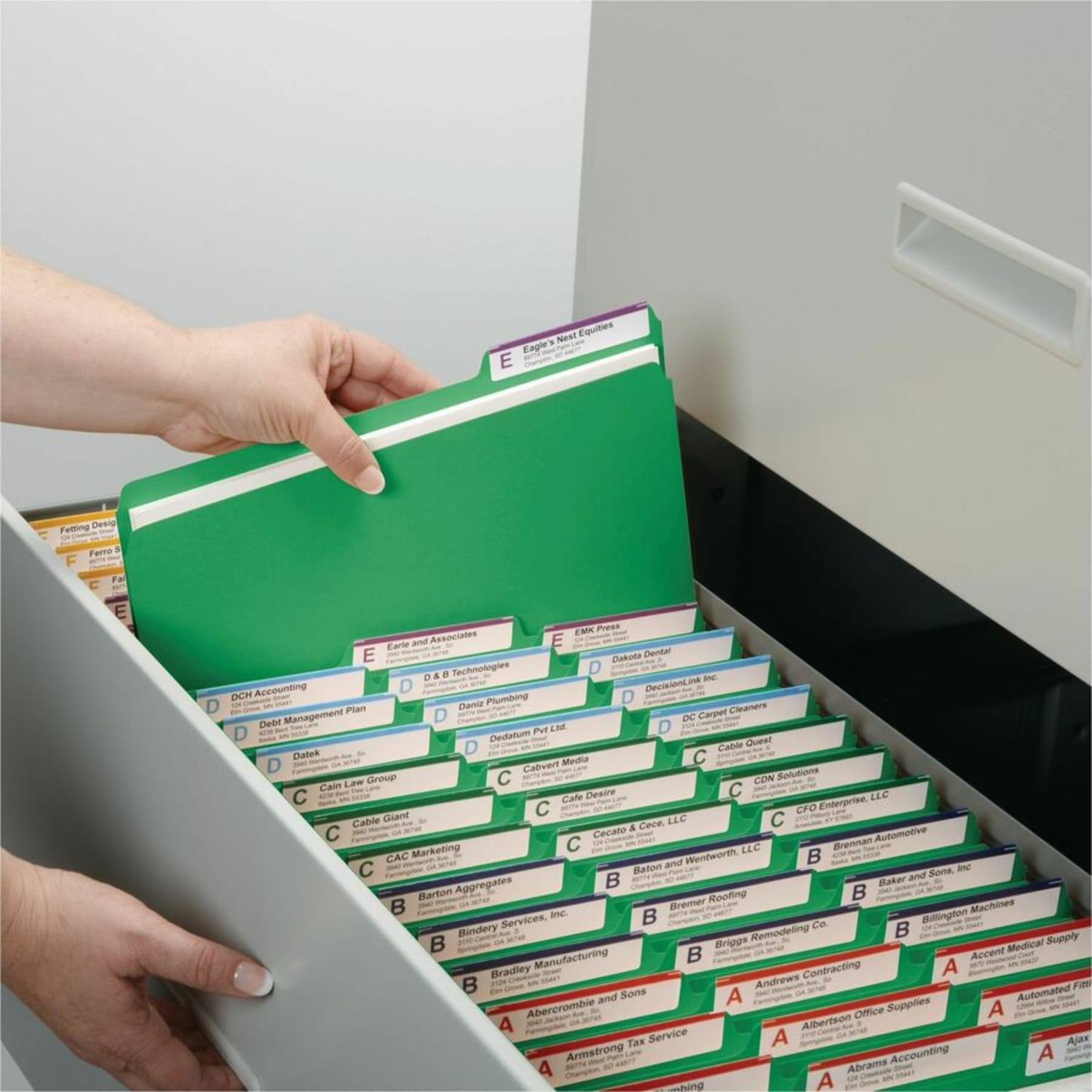 Smead 1/3-Cut Color Pressboard Tab Folders, Letter Size, 50% Recycled, Green, Box Of 25 - Image 6