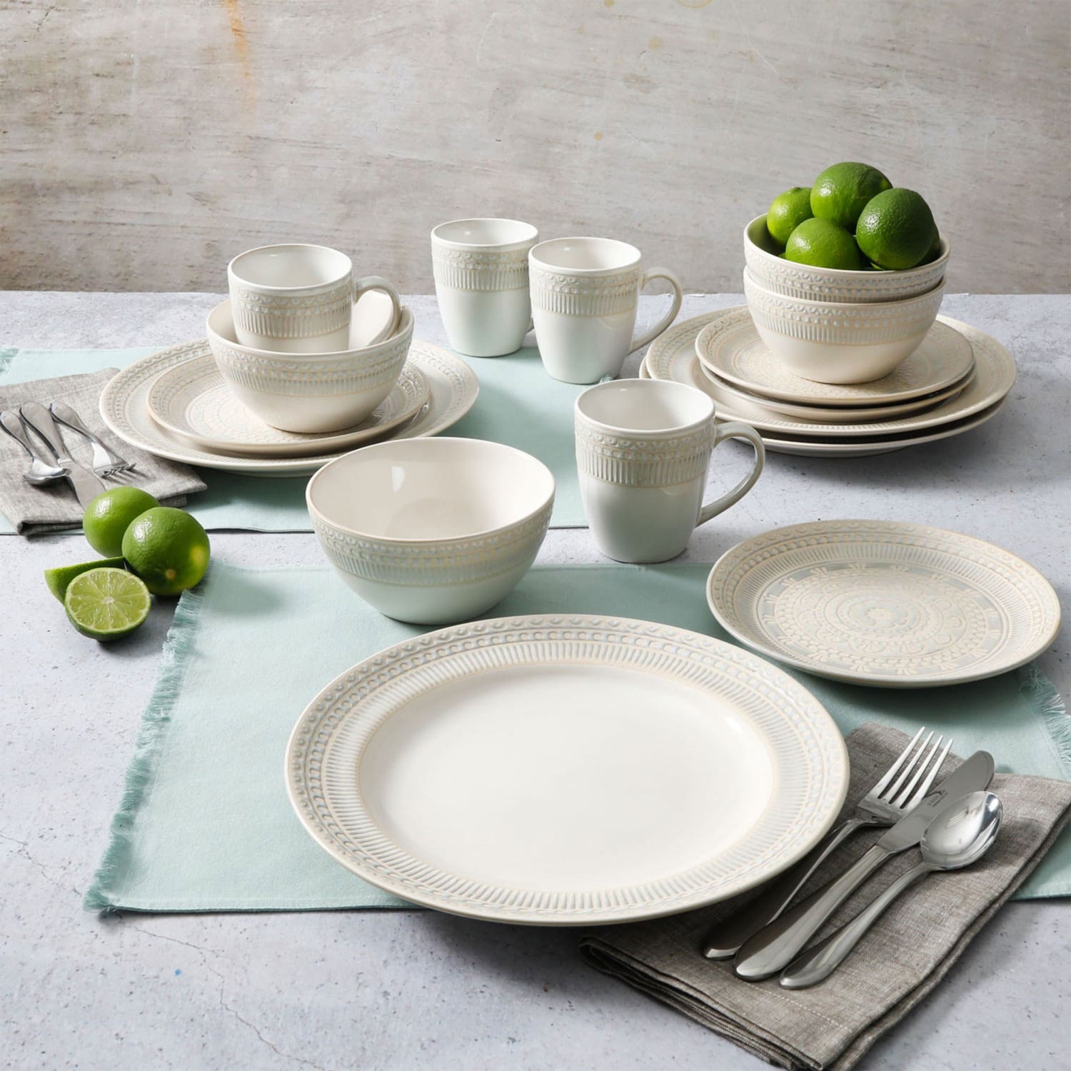 Gibson Elite Amberdale 16-Piece Stoneware Dinnerware Set, Cream - Image 4