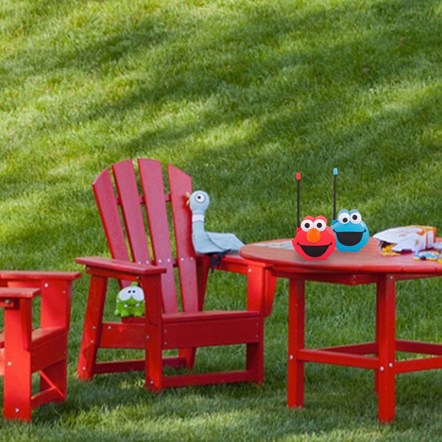 Sakar Sesame Street Elmo & Cookie Monster Walkie Talkies, Red/Blue, Set Of 2 Walkie Talkies - Image 3