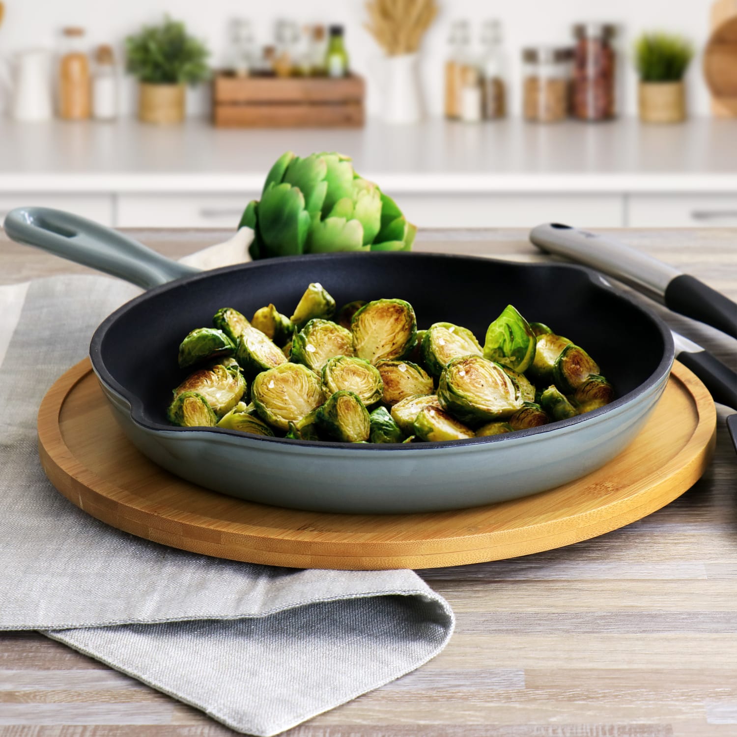 MegaChef Round 10-1/4in Enameled Cast Iron Skillet, Gray - Image 3