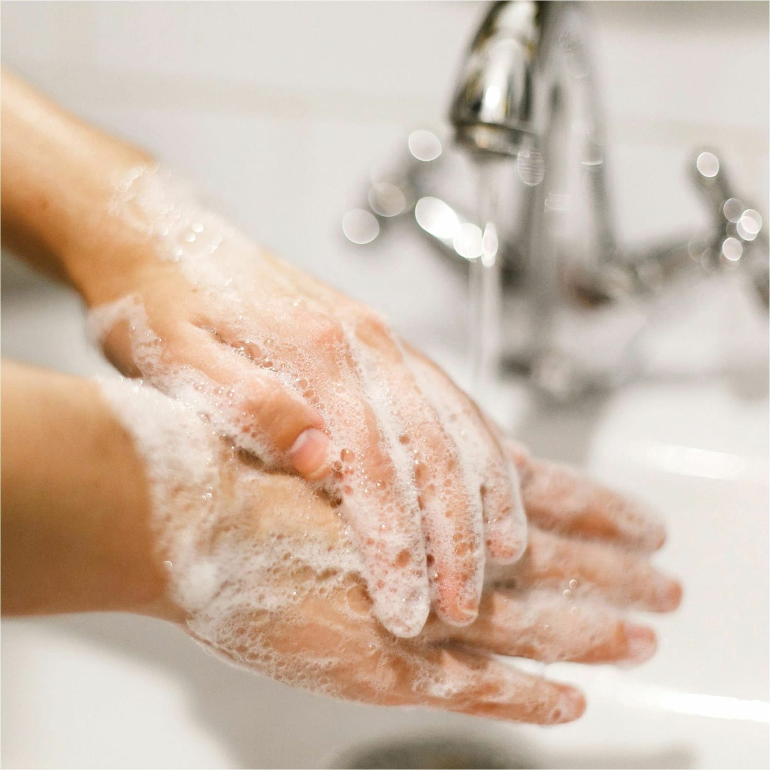 Dial Versa Gold Liquid Hand Soap - For Dry Skin - 15 fl oz - Bacteria Remover - Hand - Moisturizing - Antibacterial - Gold - 1 Each - Image 3