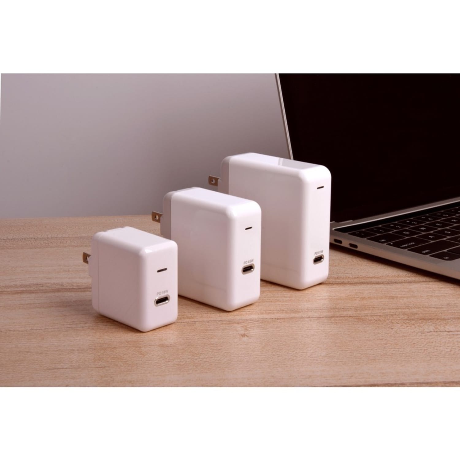 4XEM USB-C 61W Fast Charging Quick Charge 3.0 Wall Charger - 61 W - 120 V AC, 230 V AC Input - 3.6 V DC, 12 V DC, 5 V DC, 9 V DC, 15 V DC, 20 V DC, 20.3 V DC Output - 3 A - White - 1 - Image 5