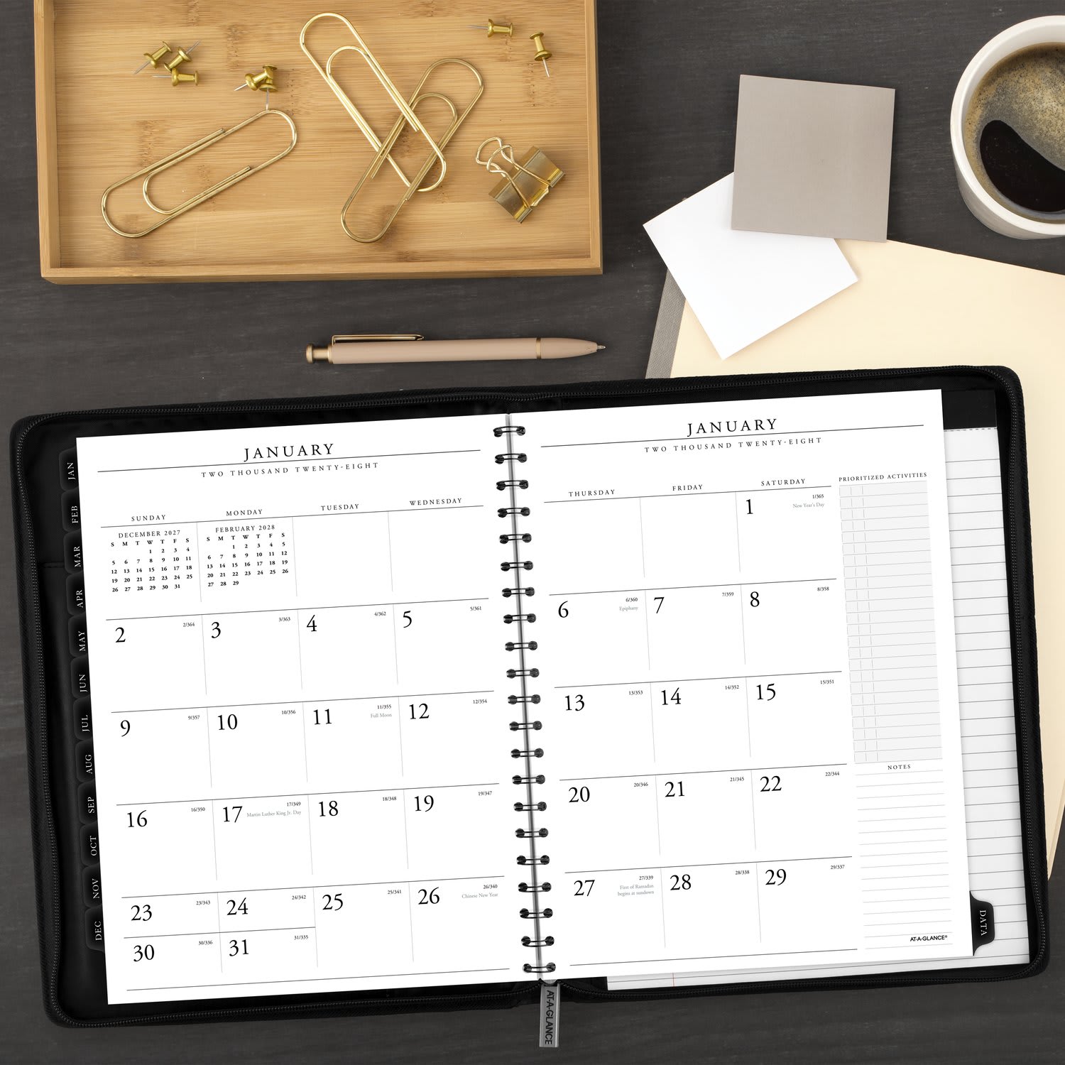 AT-A-GLANCE Executive 2027 Weekly Monthly Appointment Book with Zipper, Black, Large, 8 1/4in x 11in - Image 4
