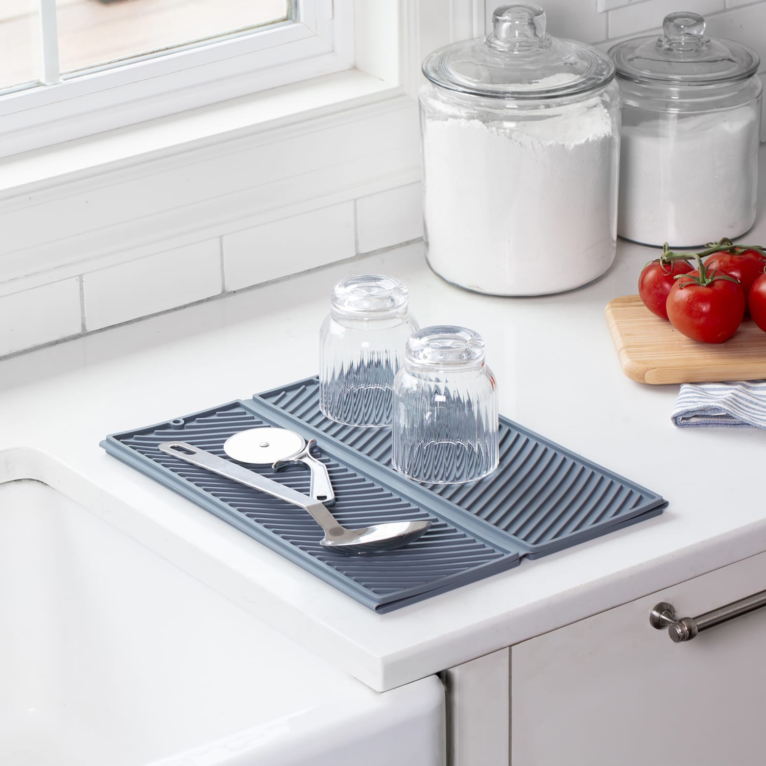 Better Houseware Expandable Silicone Drying Mat, 1-1/2inH x 22-3/4inW x 15inD, Gray - Image 6