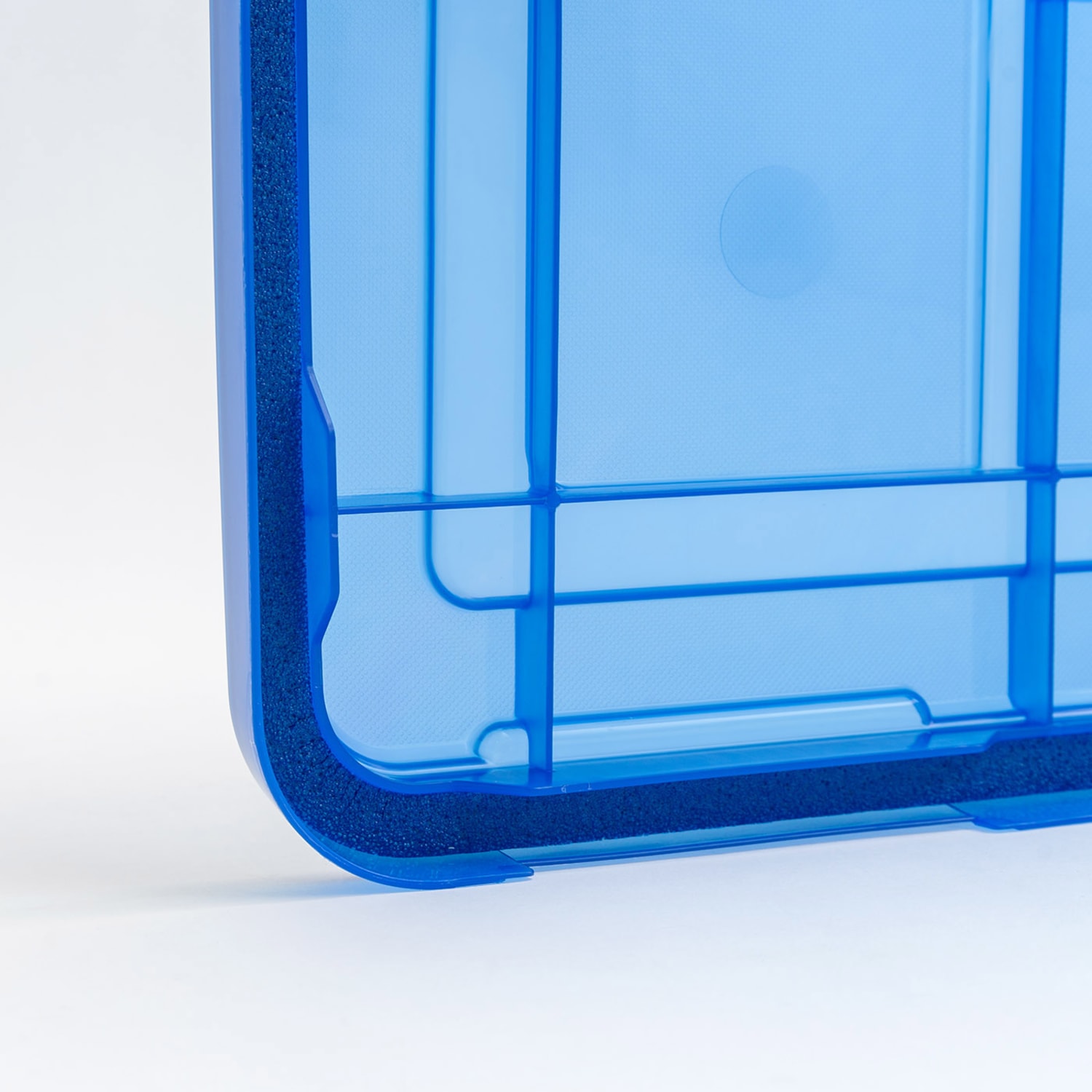 Iris Ultimate Weathertight Storage Boxes, 19-5/8inL x 16-3/16inW x 14-1/4inH, 26.5 Qt, Clear, Set Of 4 Boxes - Image 4
