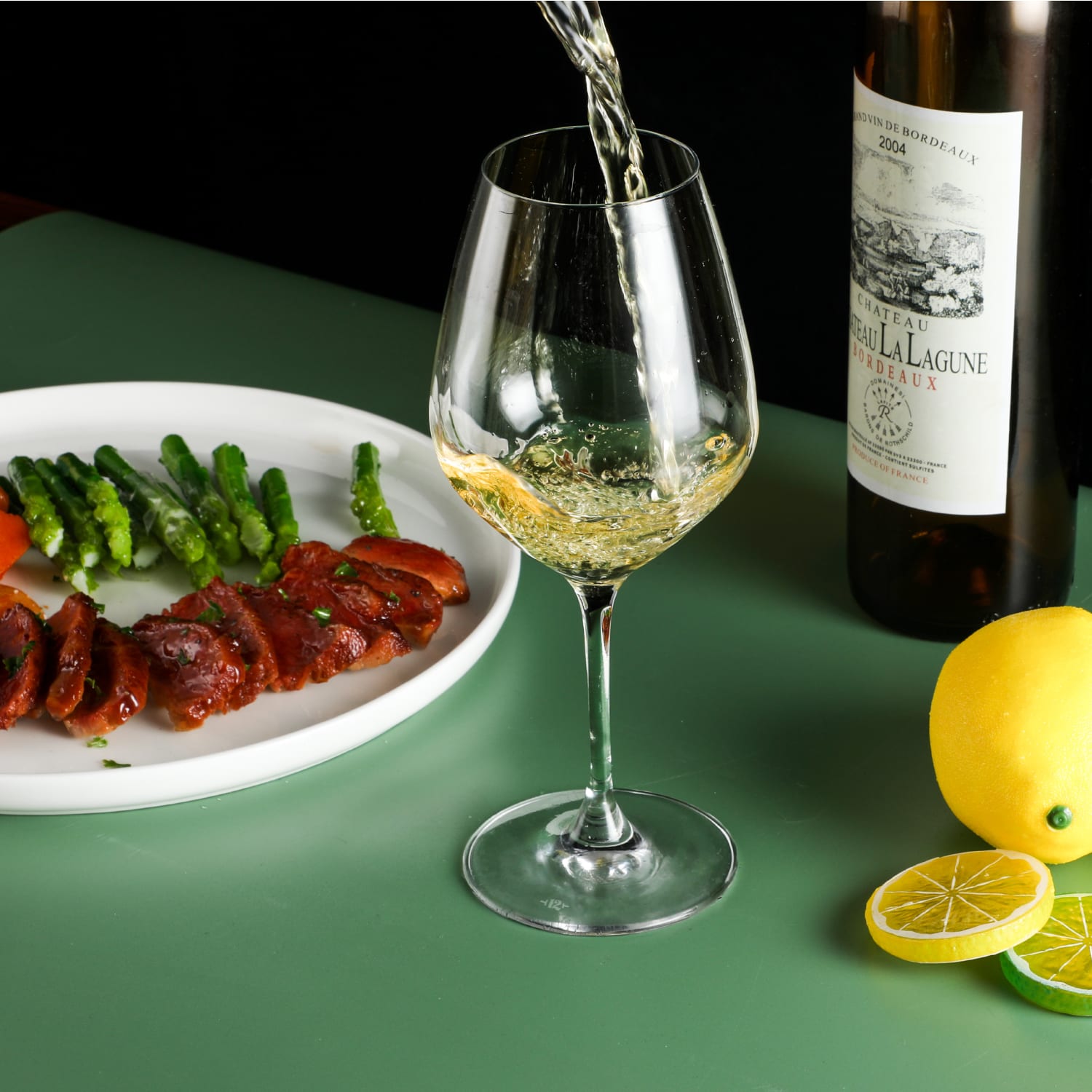 Table 12 White Wine Glasses, 14.5 Oz, Clear, Set Of 6 Glasses - Image 4