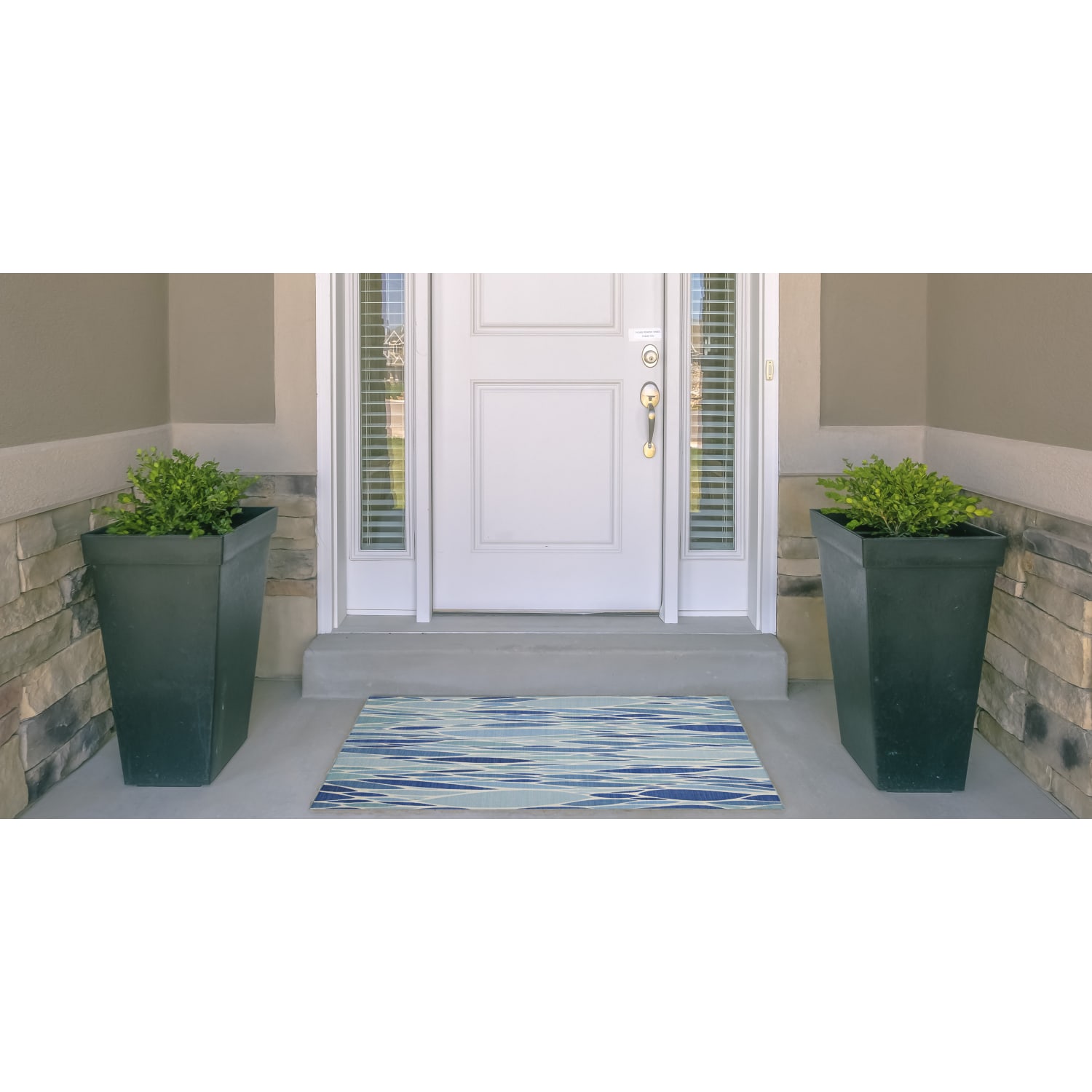 Linon Washable Outdoor Area Rug, Latona, 2ft x 3ft, Blue/Ivory - Image 3