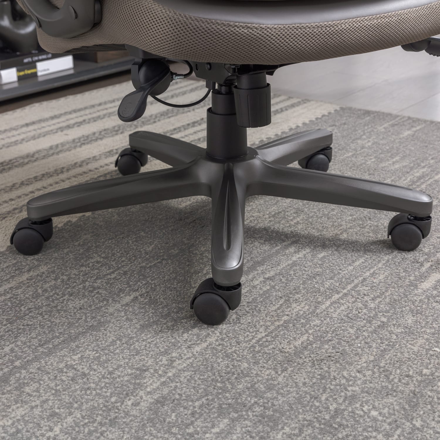 Serta Smart Layers Arlington AIR Ergonomic Bonded Leather HighBack Executive Chair Taupe PopularChairscom Serta Smart Layers Arlington AIR Ergonomic Bonded Leather High Back Executive Chair Taupe PopularChairscom