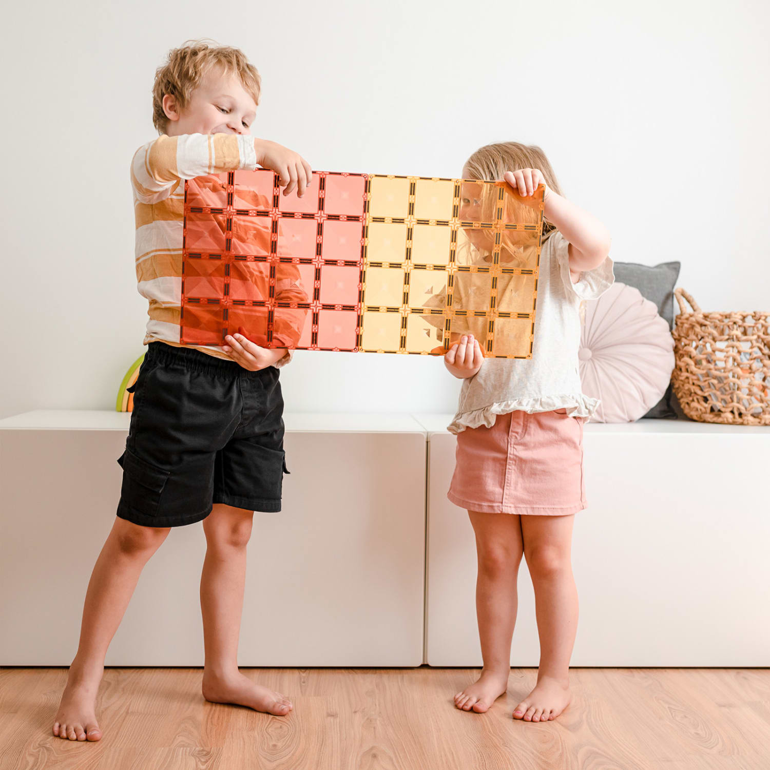 Connetix Magnetic Tiles Pastel Lemon & Peach Base Plate, 2 Pieces - Image 6