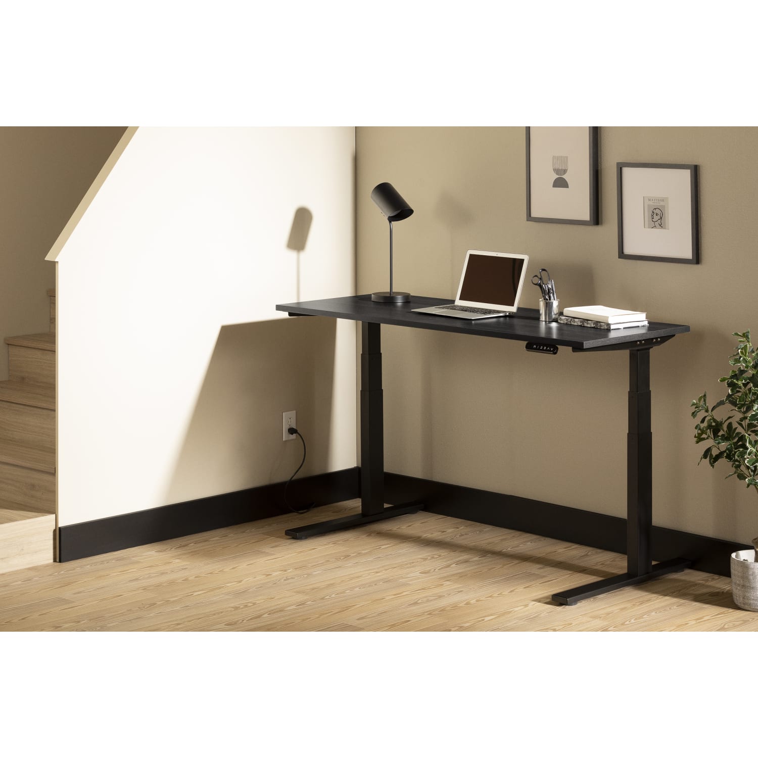 South Shore Ezra Electric Adjustable-Height Standing Desk, 48-3/4inH x 59-1/2inW x 27-1/2inD, Gray Oak/Matte Black - Image 3