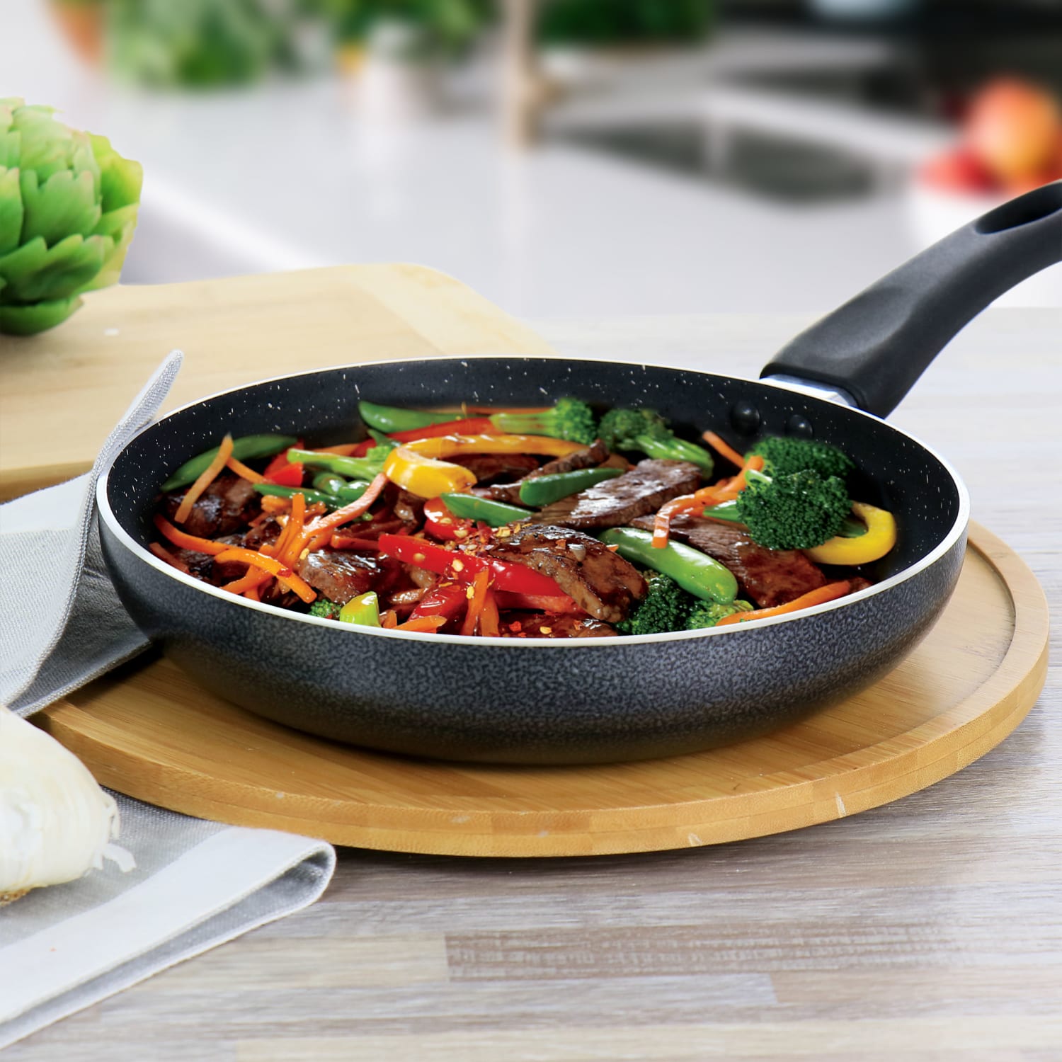 Oster Aluminum Non-Stick Frying Pan, 9-7/16in, Graphite Gray - Image 4