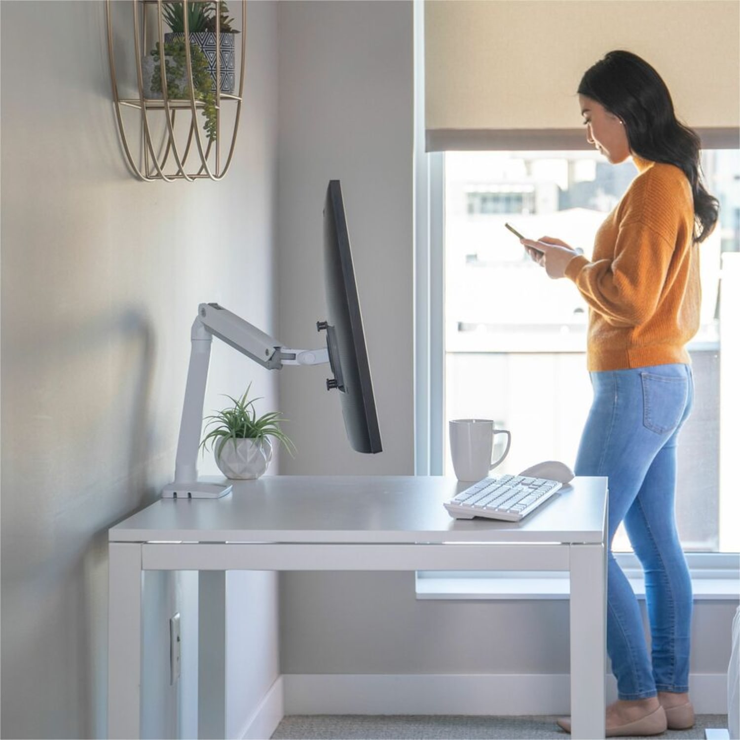 Ergotron Mounting Arm for LCD Monitor - White - 1 Display(s) Supported - 34in Screen Support - 20 lb Load Capacity - 75 x 75, 100 x 100 - Image 4