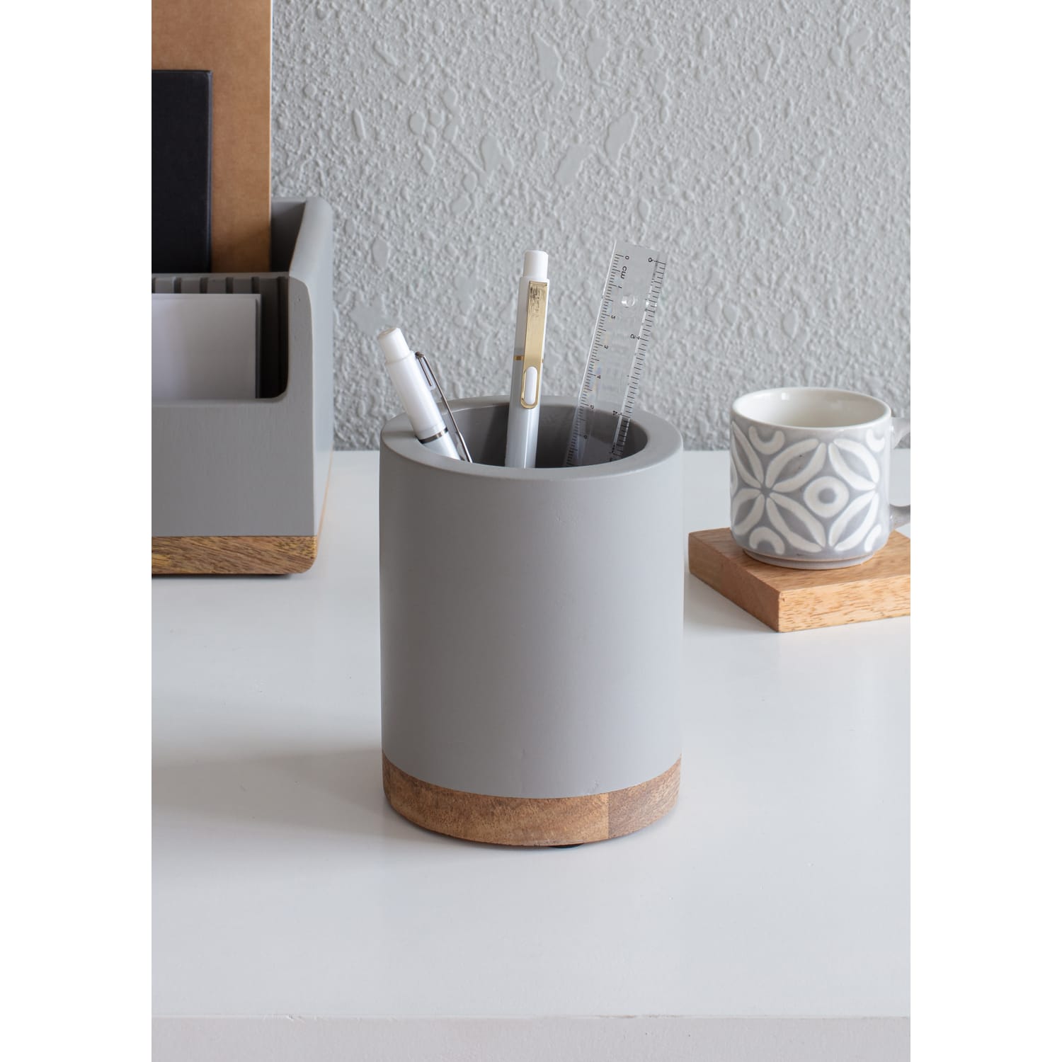 Realspace Wood Pen Cup, 4-1/2inH x 3-1/2inW x 3-1/2inD, Gray/Natural - Image 3
