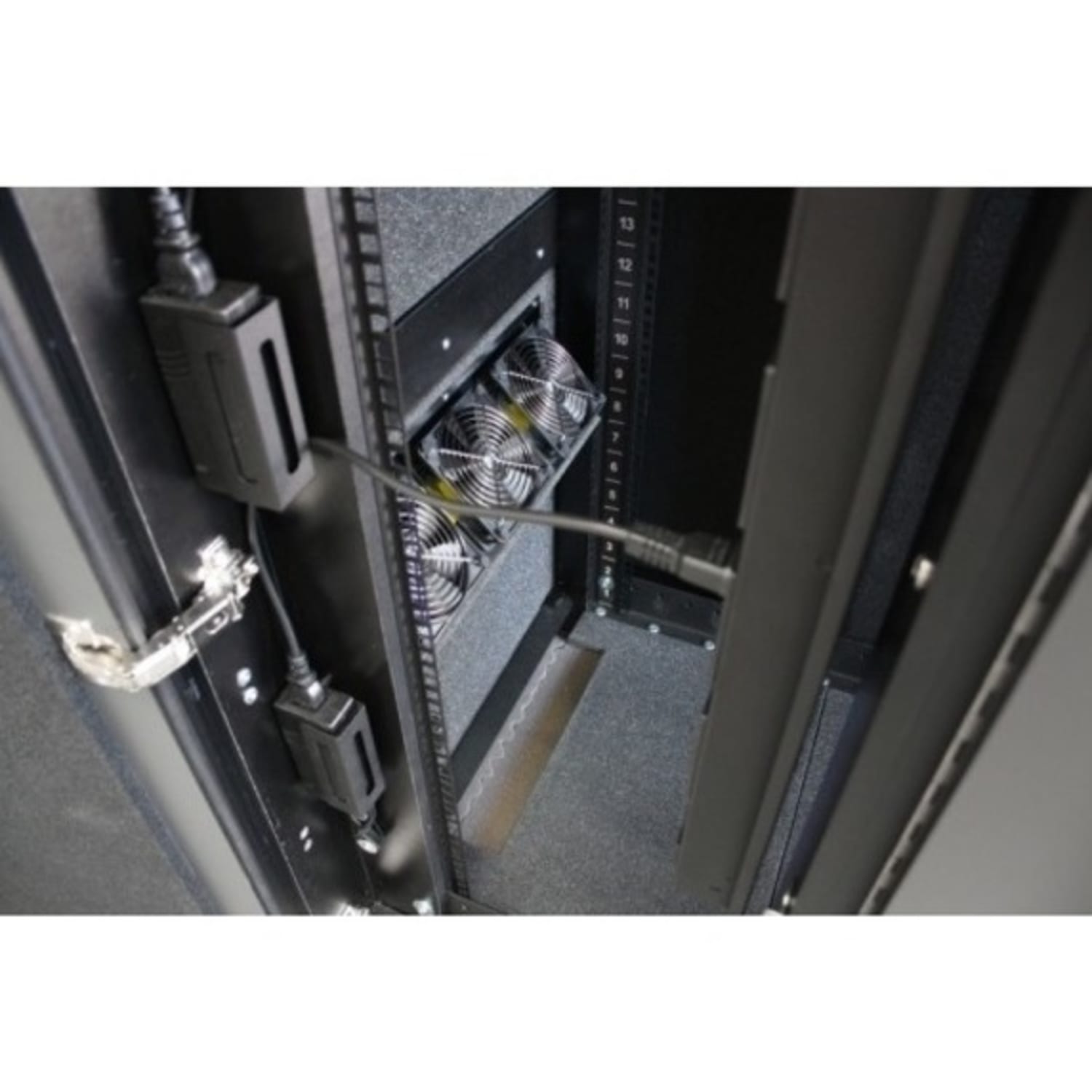 APC by Schneider Electric NetShelter CX 18U Secure Soundproof Server Room, Gray/Oak - Image 5