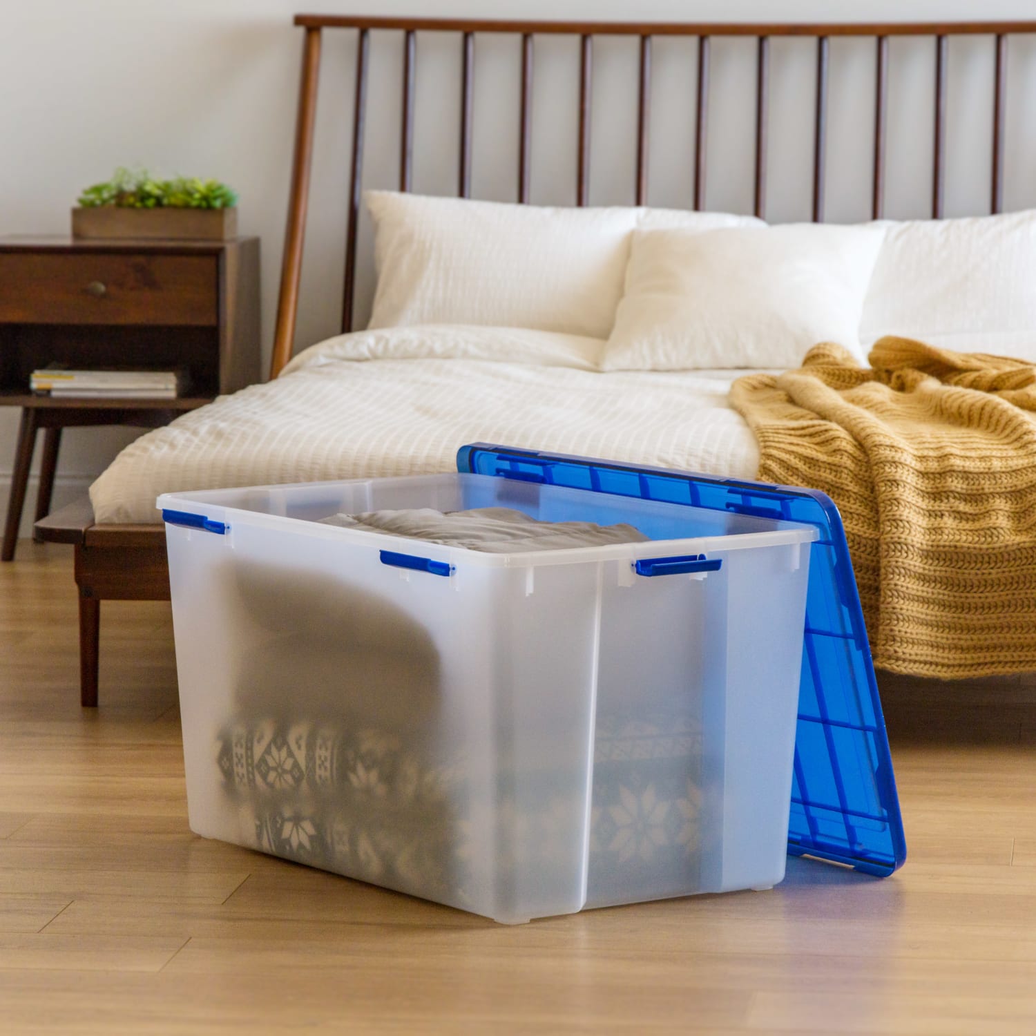 Iris Ultimate Weathertight Storage Box, 156 Qt, Clear/Blue - Image 6