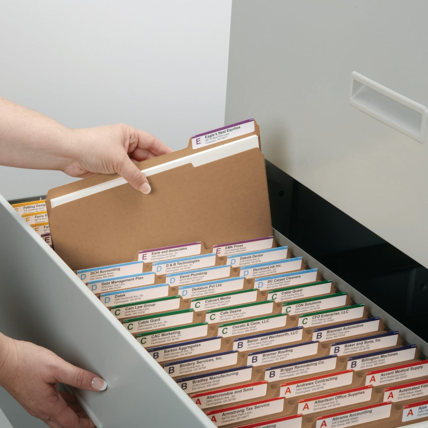 Office Depot Brand File Folders, 1/3 Cut, Legal Size (8-1/2in x 14in), 3/4in Expansion, Kraft, Box Of 100 - Image 5