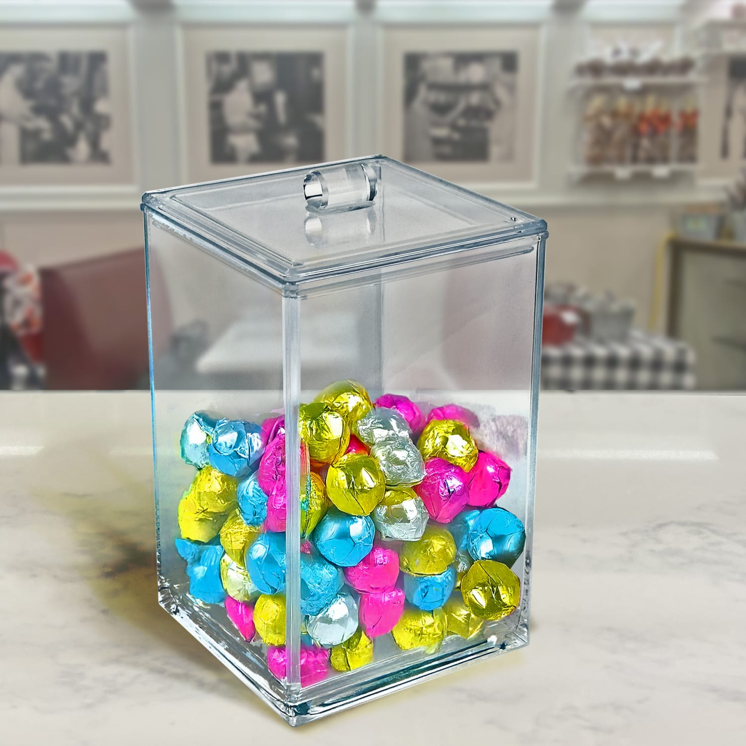 Azar Displays Square Candy Bin With Acrylic Lid, 1.04 Gallons, Clear - Image 6