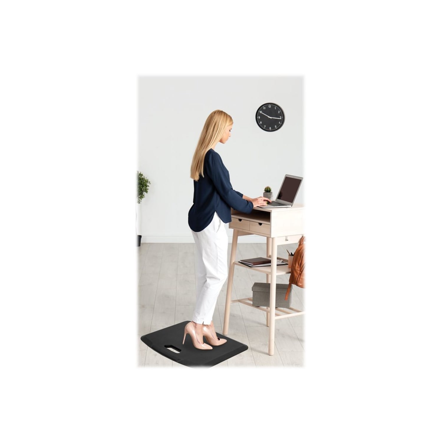 Mount It Portable Anti Fatigue Floor Mat Rubberized Gel Foam 18inD x 22W Black PopularChairscom