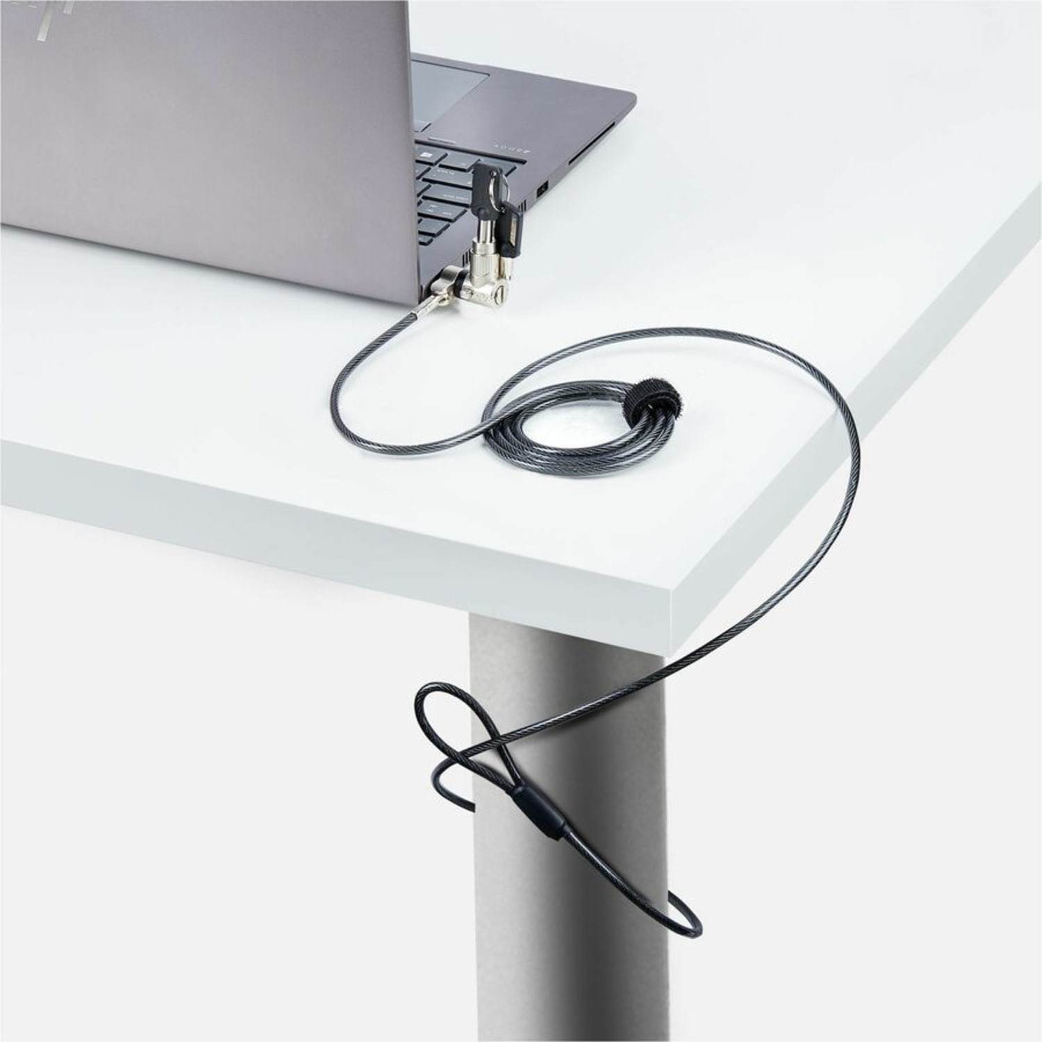 StarTech.com Universal Laptop Lock 6.6ft, Security Cable  - UNIVKLAPTOPLOCK - Image 6
