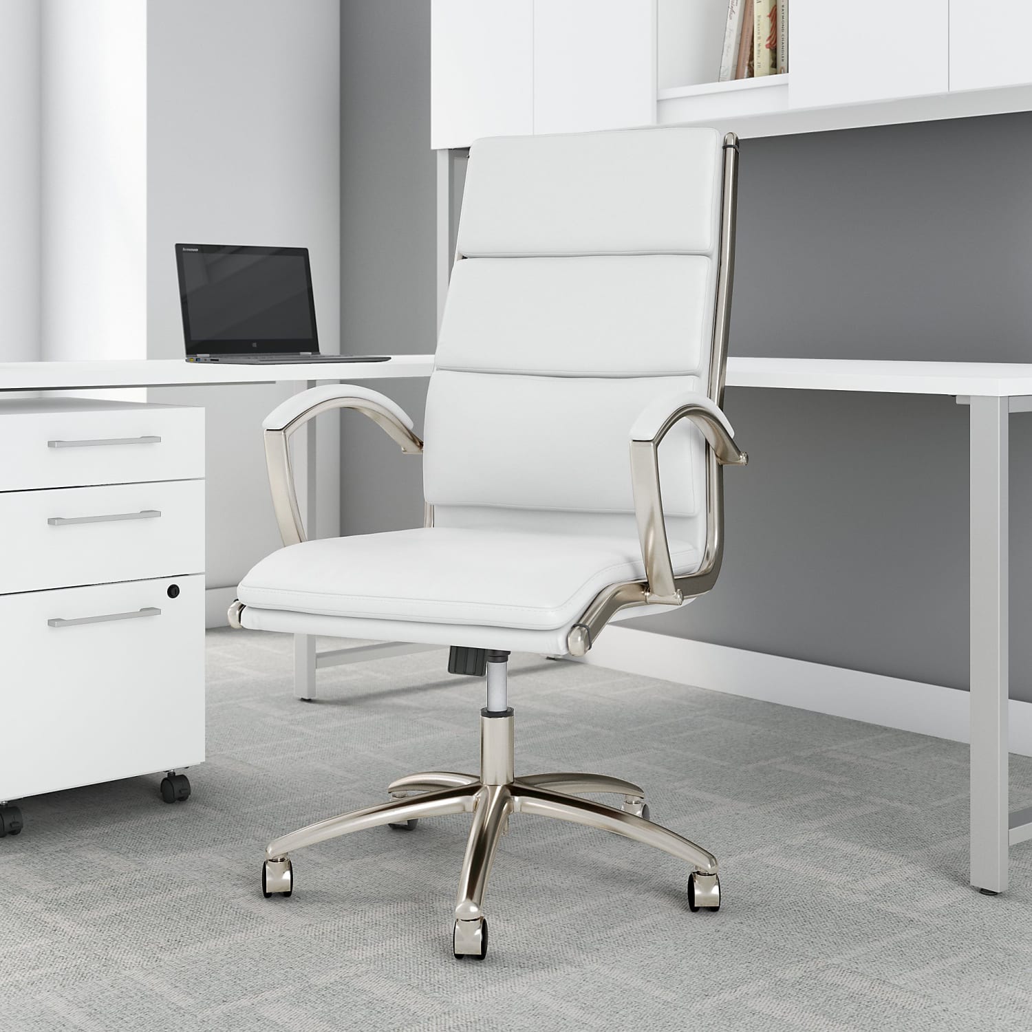 Bush Business Furniture Modelo Bonded Leather High-Back Office Chair, White, Standard Delivery - Image 3