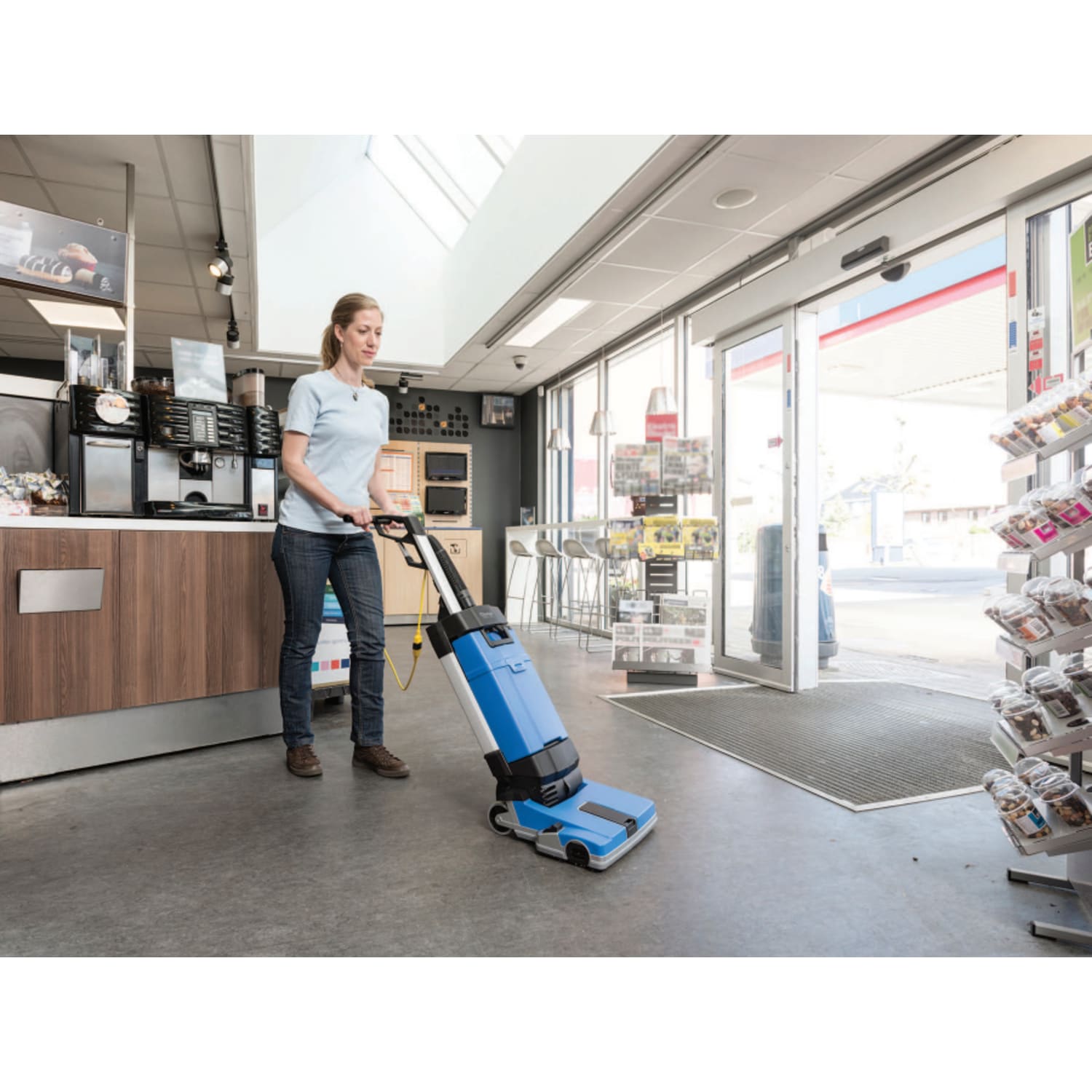 Clarke MA10 12E Upright Micro Scrubber, 12in - Image 4