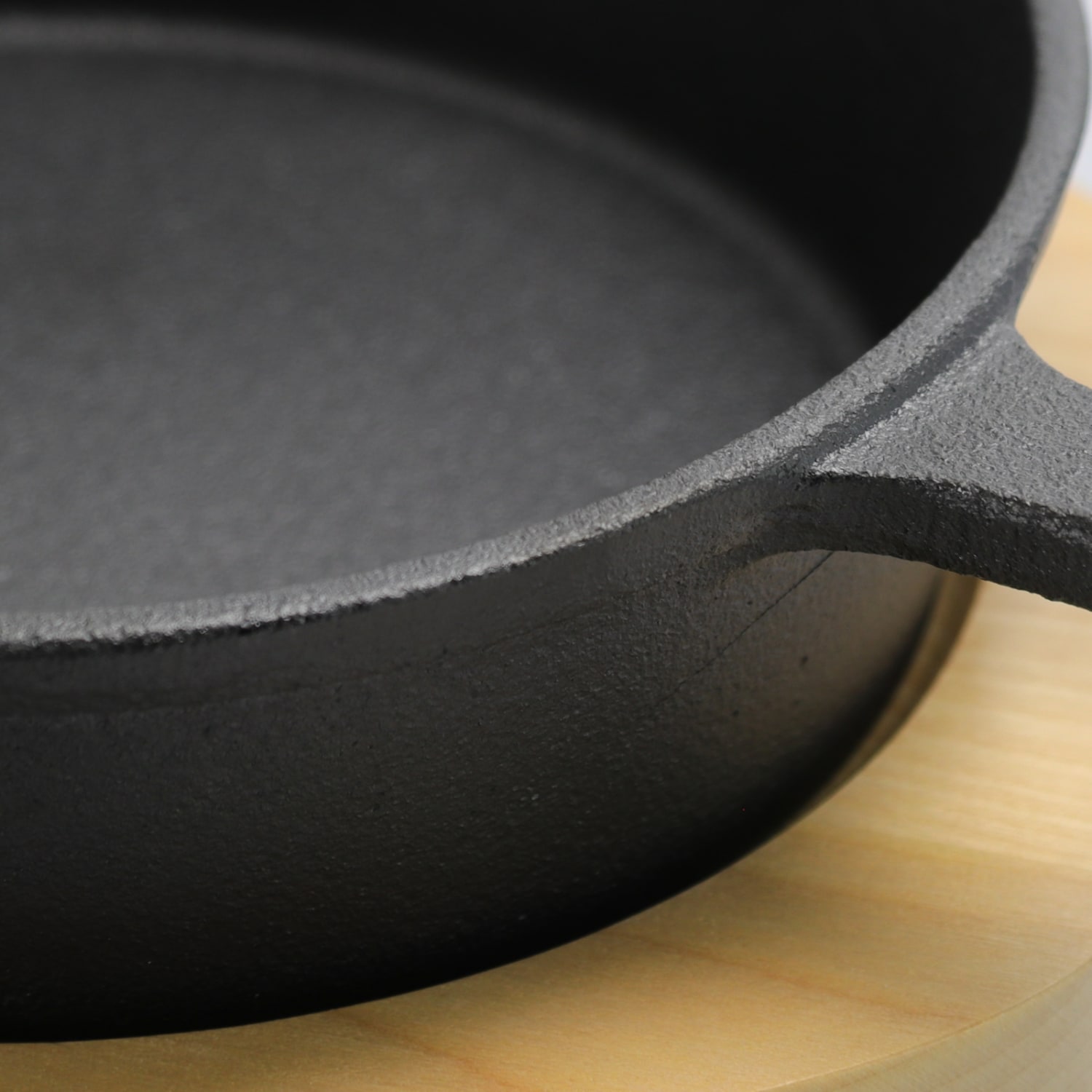 Gibson Home Campton Mini Round Cast Iron Frying Pan, Black - Image 4