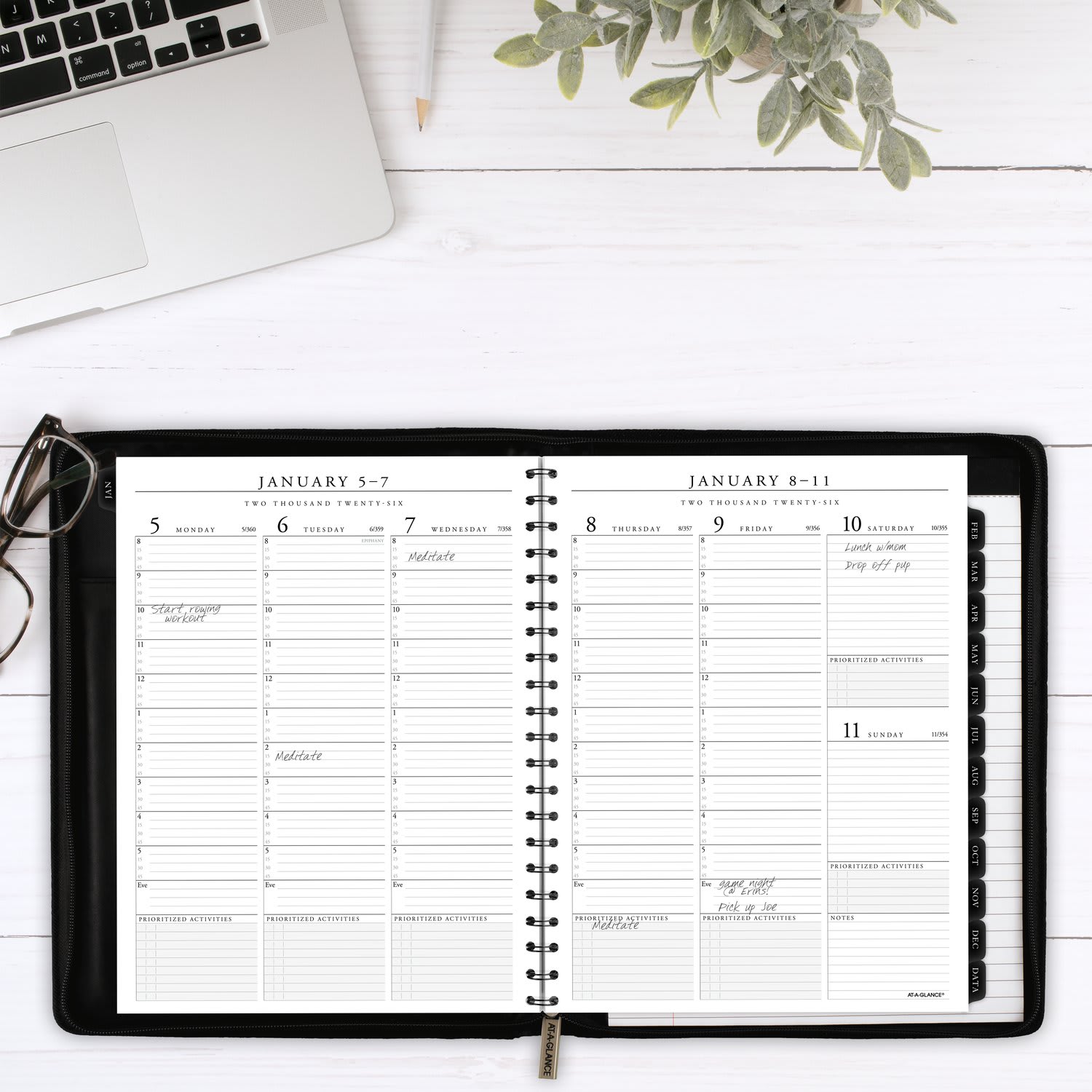 AT-A-GLANCE Executive 2026 Weekly Monthly Appointment Book with Zipper, Black, Large, 8 1/4in x 11in - Image 3