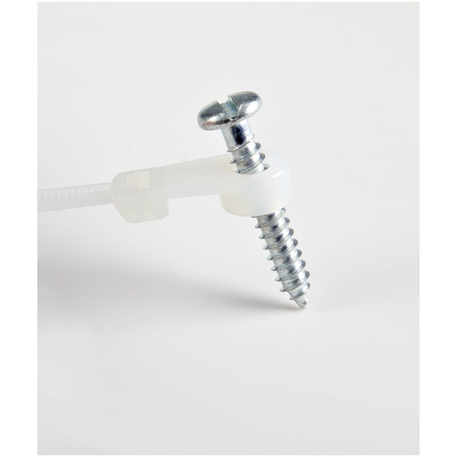 StarTech.com 100 Pack 4in Cable Tie with Mounting Hole - Screw Mount Zip Ties - Mountable Nylon Network Cable Tie Wraps - Self Locking - UL - Image 6