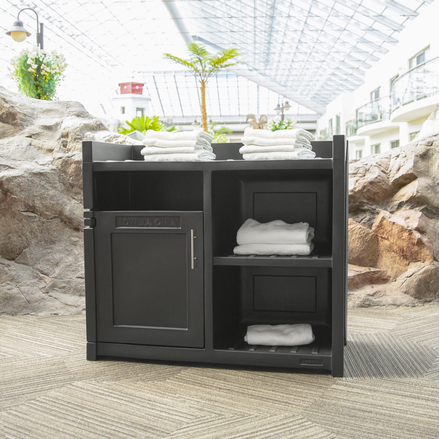 Mayne Fairfield Towel Valet, Graphite Gray - Image 3