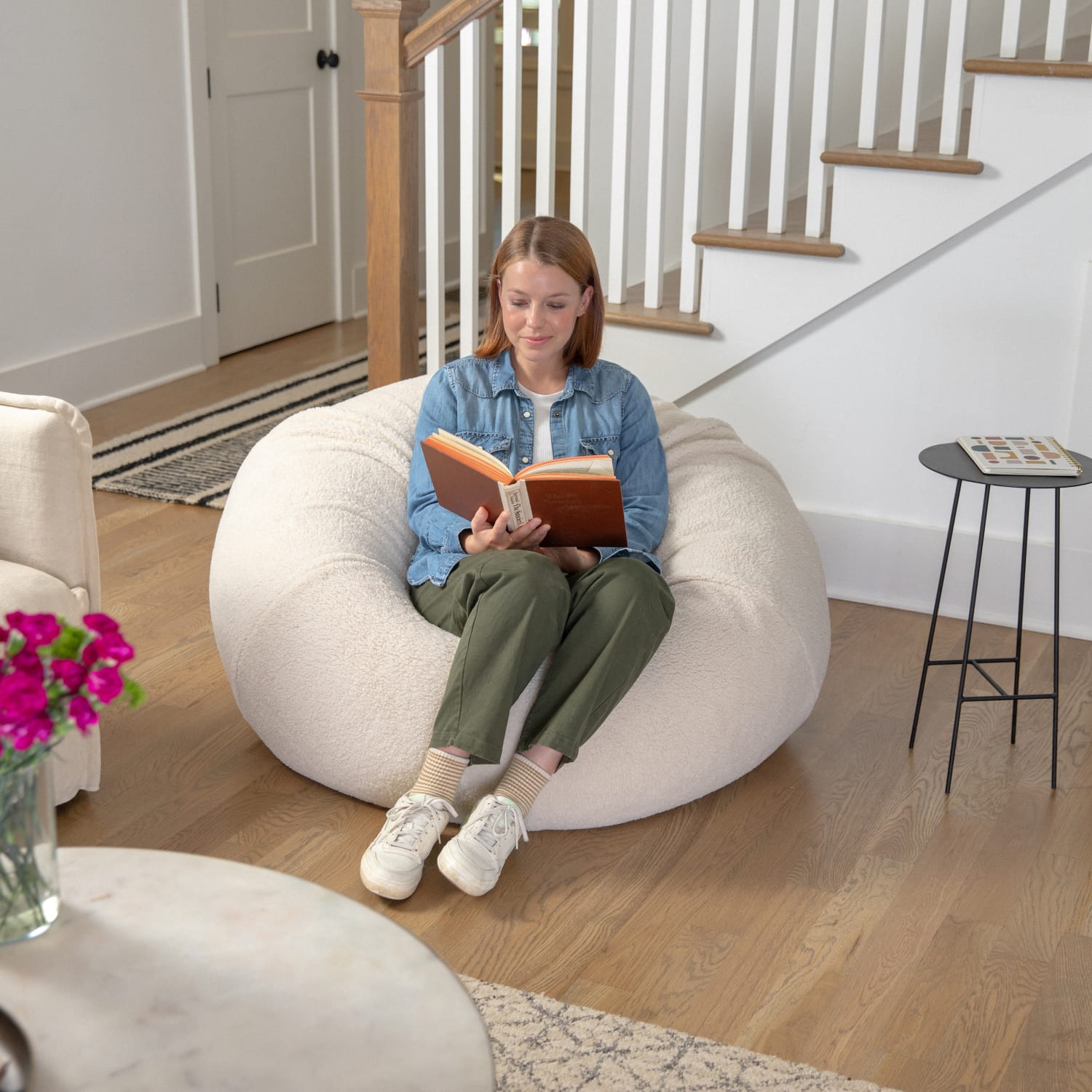 Flash Furniture Oversized Bean Bag Chair For Kids And Adults, Natural Sherpa - Image 3