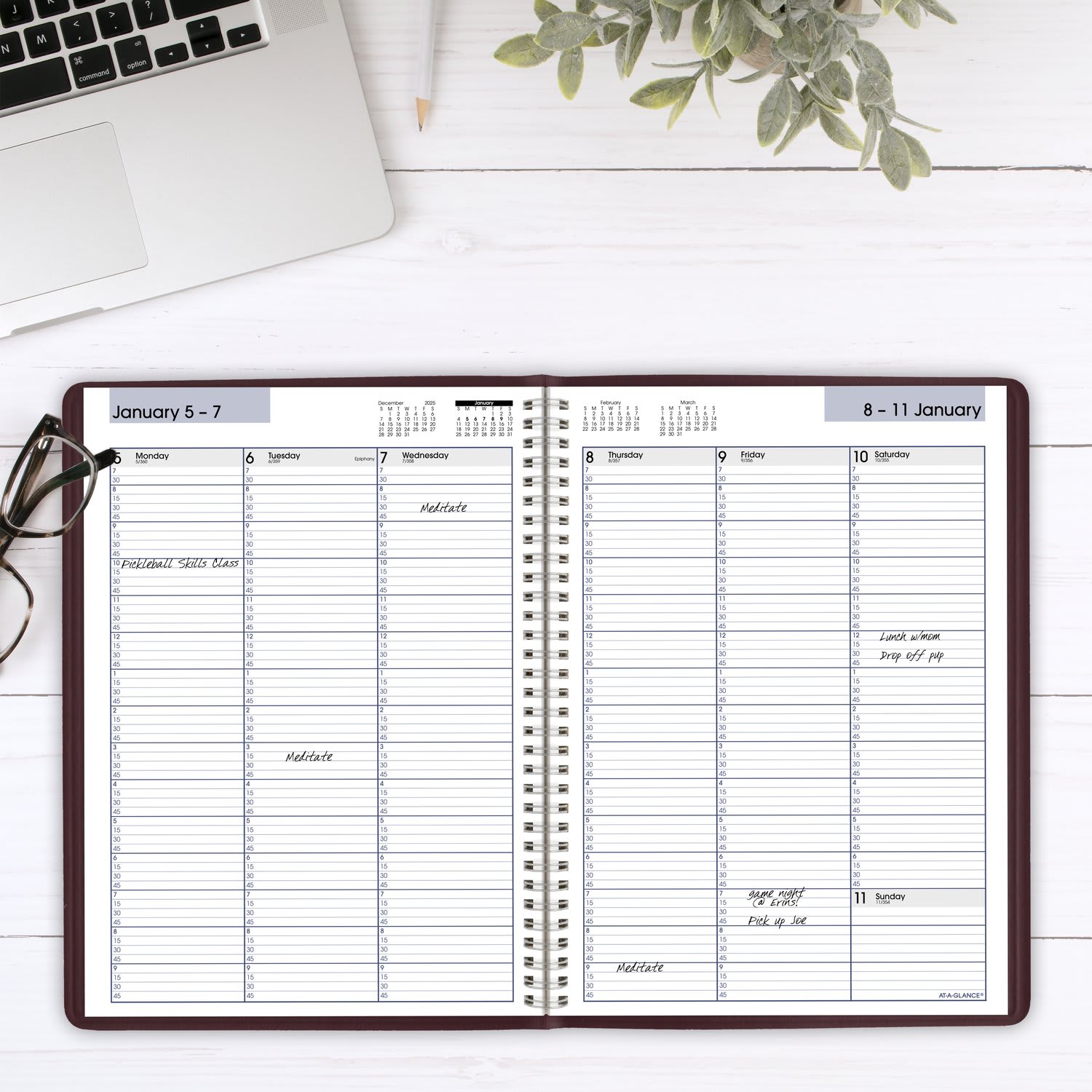 AT-A-GLANCE DayMinder 2026 Weekly Appointment Book Planner, Burgundy, Large, 8in x 11in - Image 3