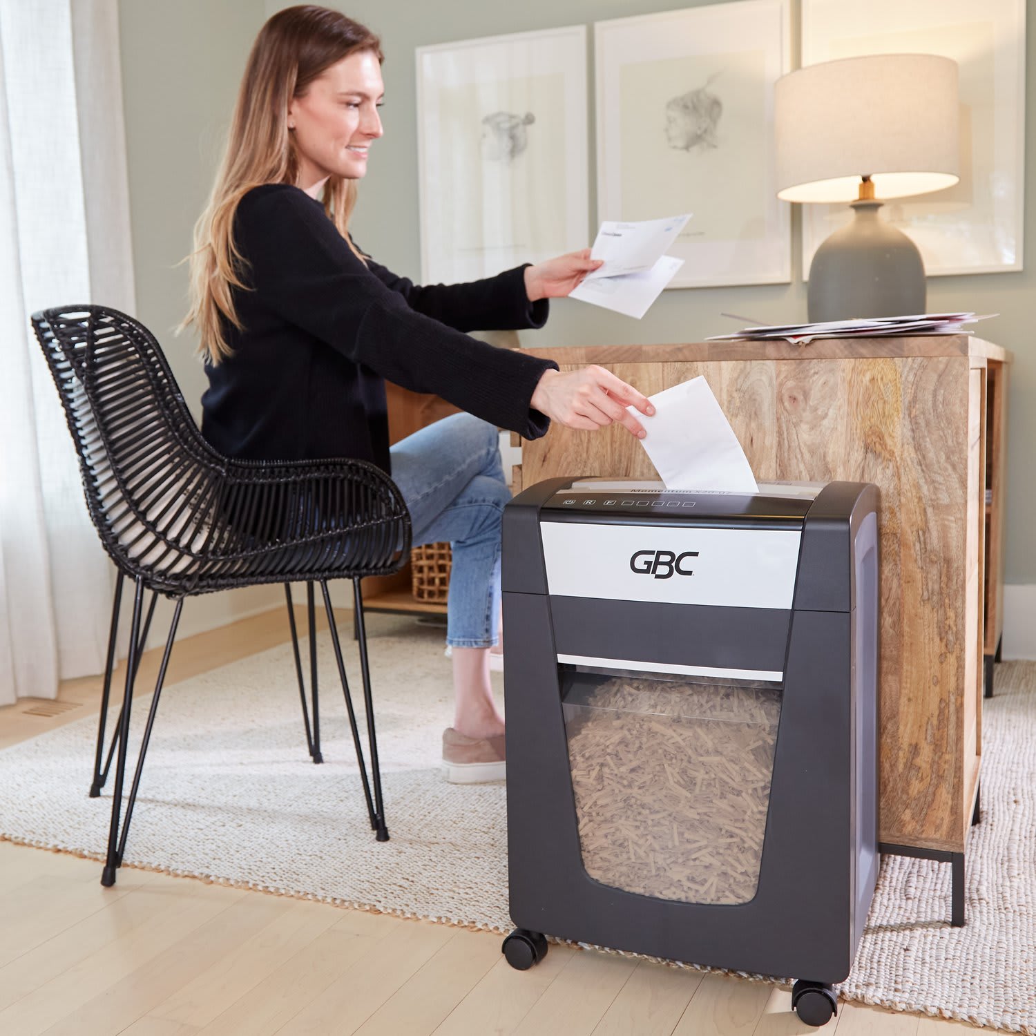 GBC Momentum 20-Sheet Micro-Cut Paper Shredder, M20-32 - Image 3