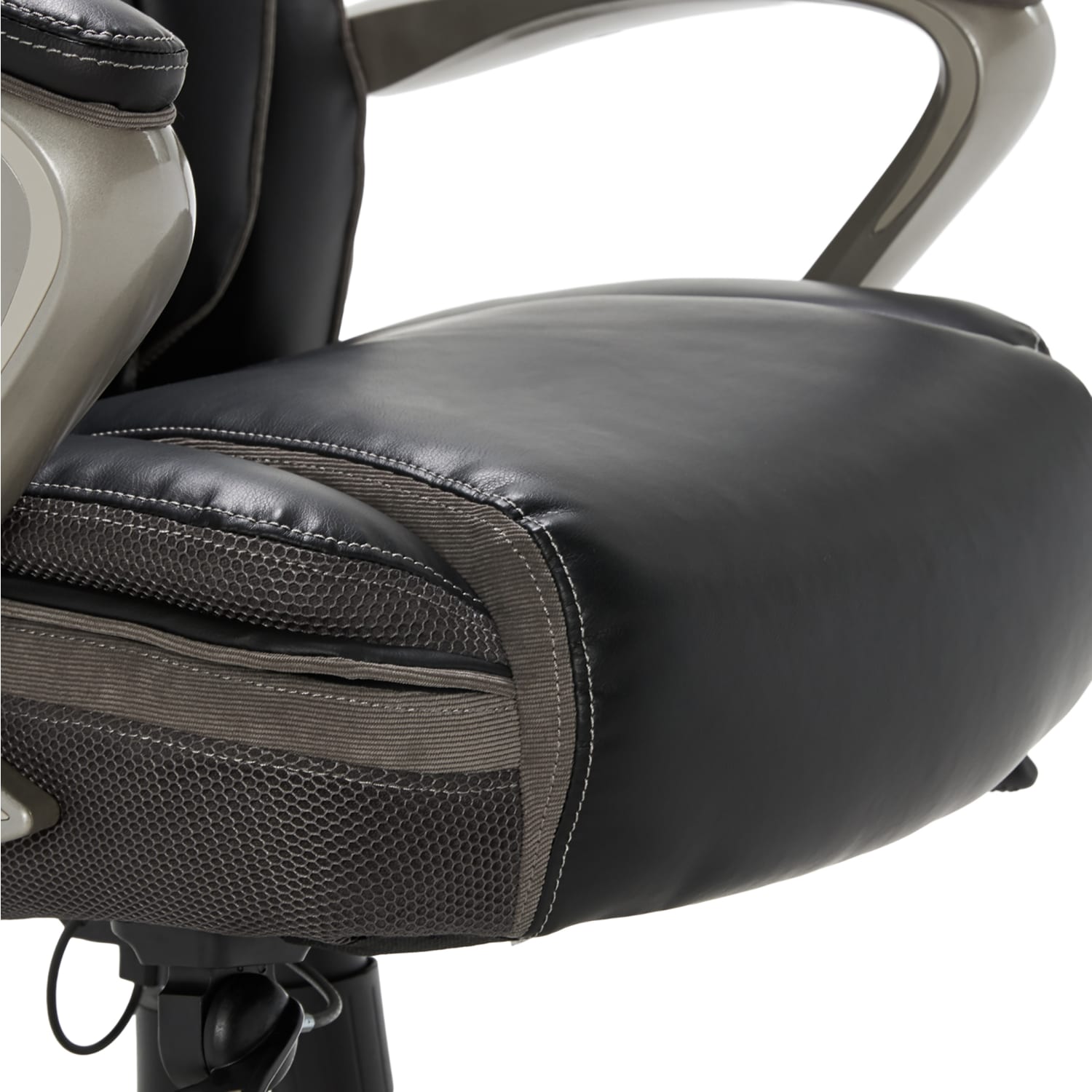 Serta® Smart Layers™ Hensley Big Tall Ergonomic Bonded Leather HighBack Chair BlackSilver PopularChairscom Serta® Smart Layers™ Hensley Big Tall Ergonomic Bonded Leather High Back Chair BlackSilver PopularChairscom